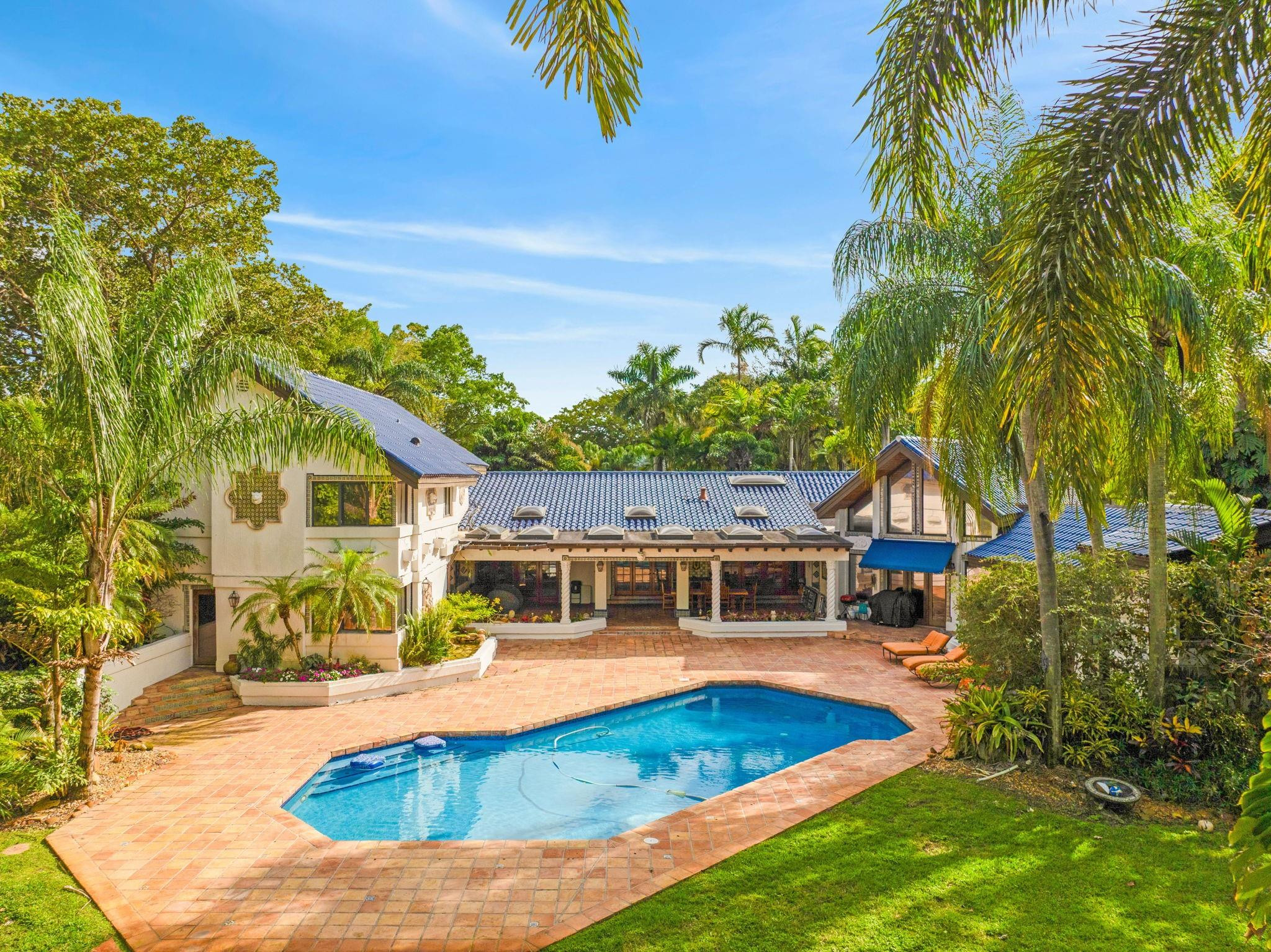 Foto de propiedad en 5720 SW 33rd Terrace, Hollywood, FL 33312 Hollywood con MLS# 