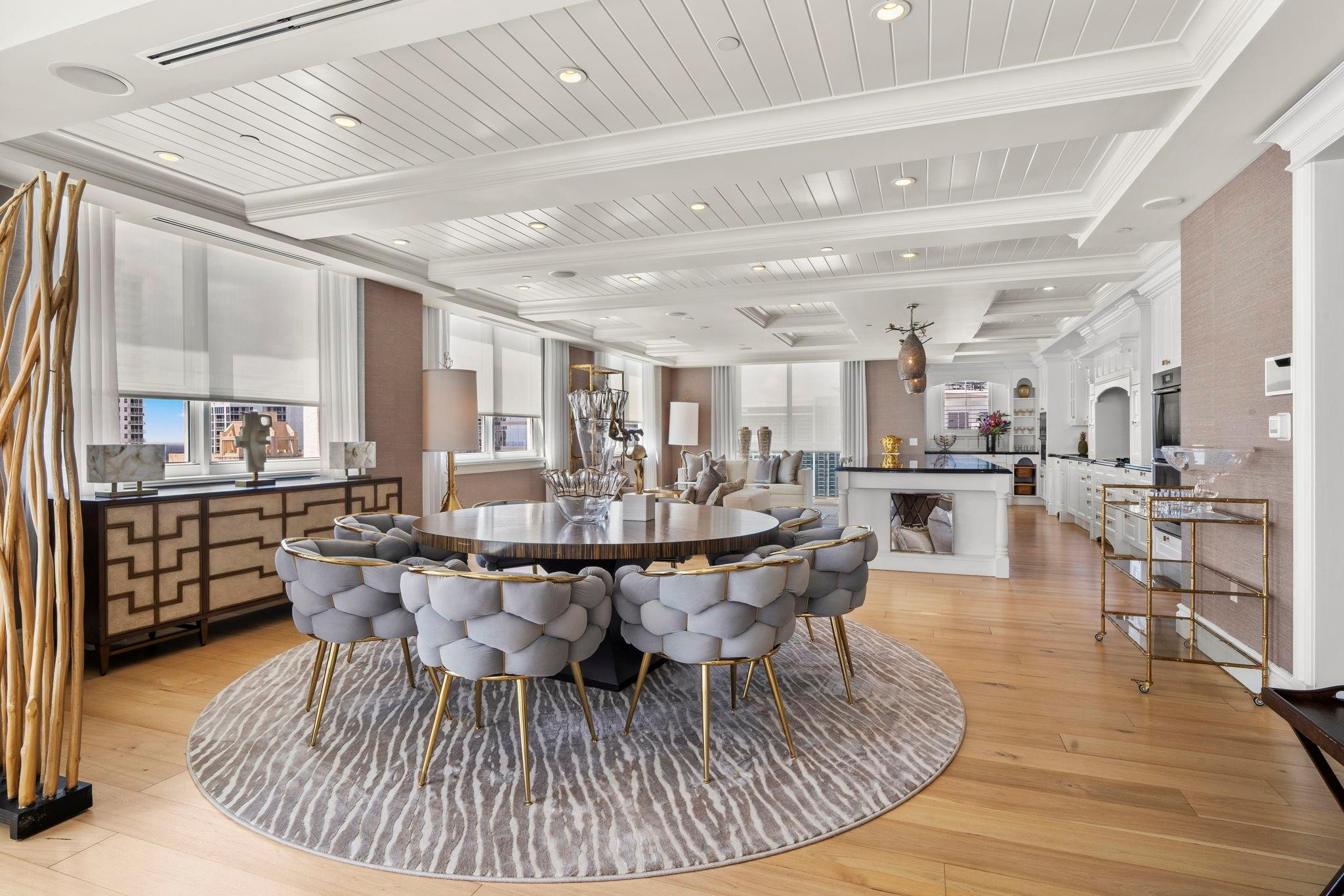 Foto de propiedad en 350 SE 2nd Street GPH10, Fort Lauderdale, FL 33301 Fort Lauderdale con MLS# 