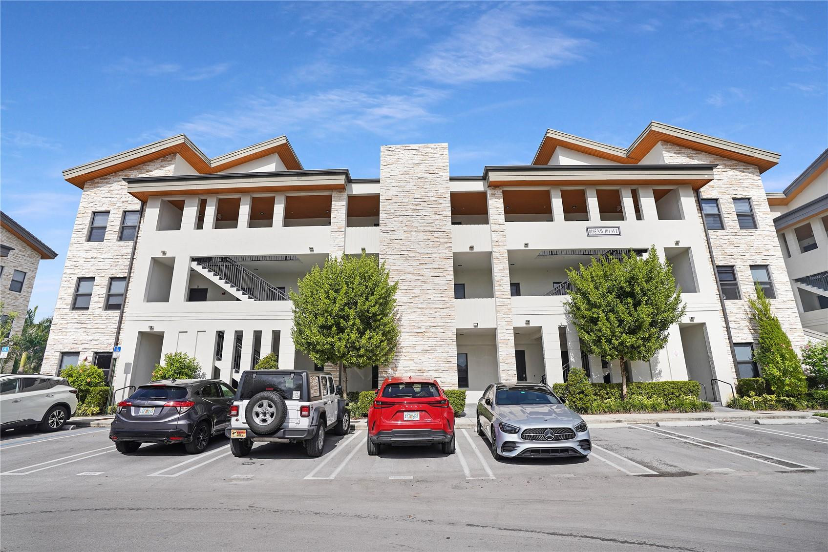En Renta 8195 NW 104th Avenue 32, Doral, FL 33178, Doral, FL 33178