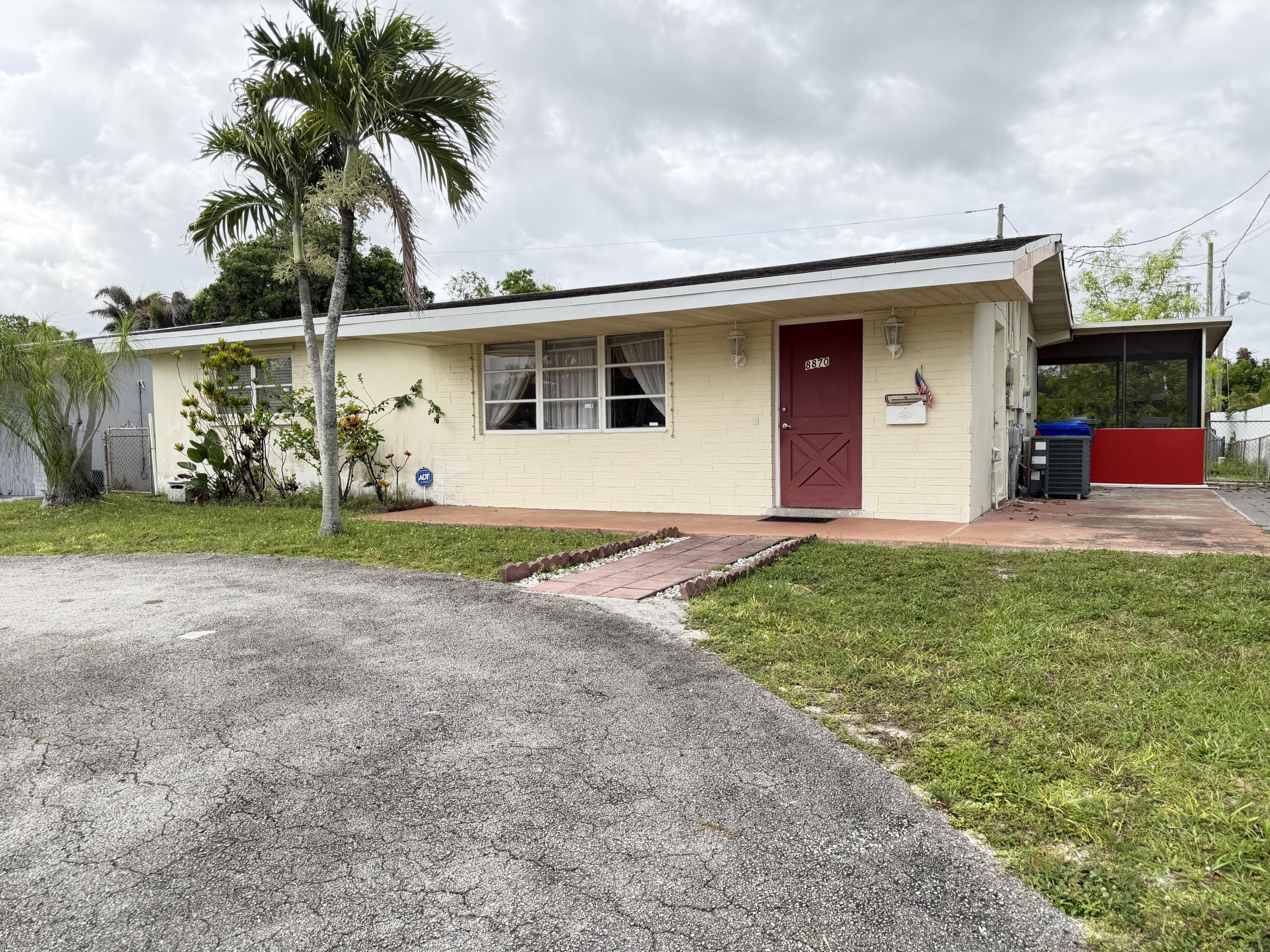 Foto de propiedad en 8870 Taft Street, Pembroke Pines, FL 33024 Pembroke Pines con MLS# 