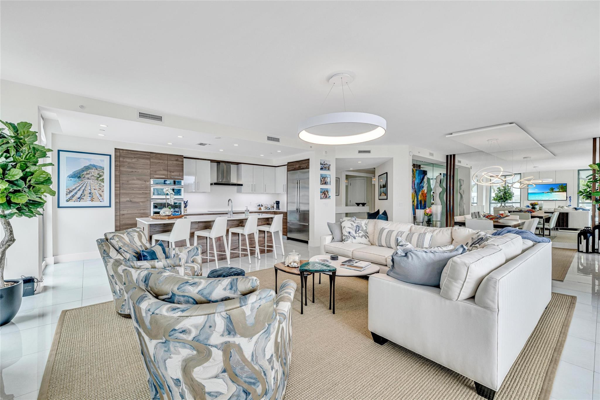 Foto de propiedad en 100 E Las Olas Boulevard 1701, Fort Lauderdale, FL 33301 Fort Lauderdale con MLS#