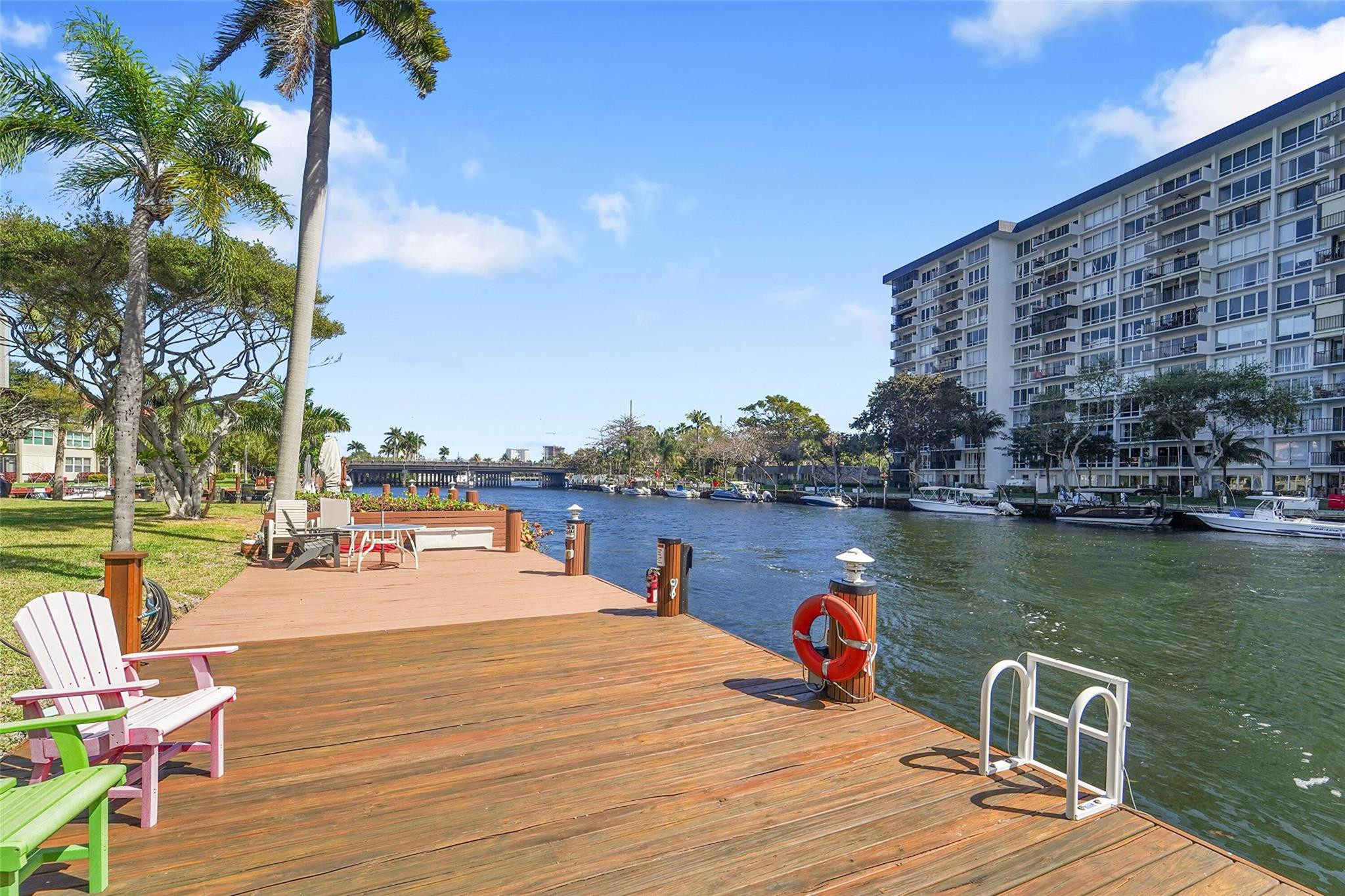 Foto de propiedad en 777 S Federal Highway F206, Pompano Beach, FL 33062 Pompano Beach con MLS# 
