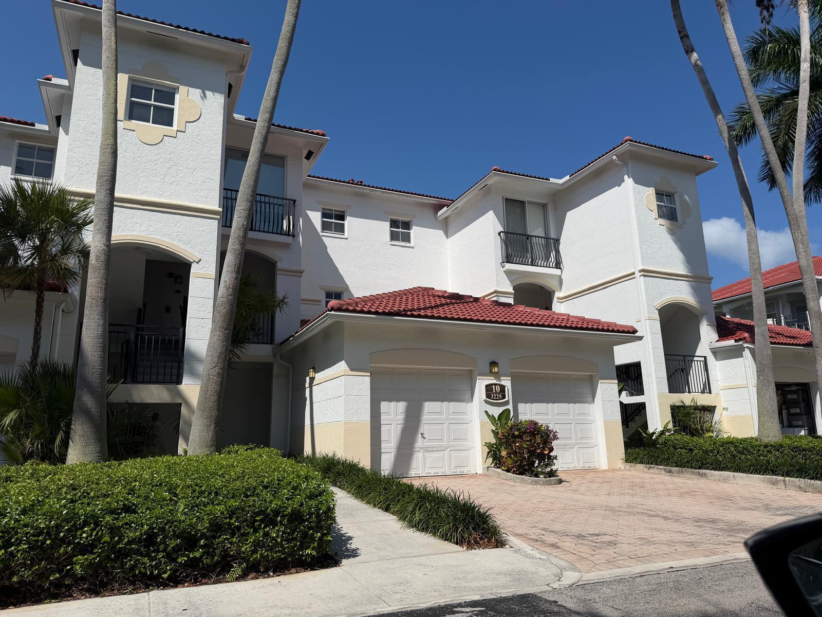 Foto de propiedad en 3225 NE 184th Street 10303, Aventura, FL 33160 Aventura con MLS# 
