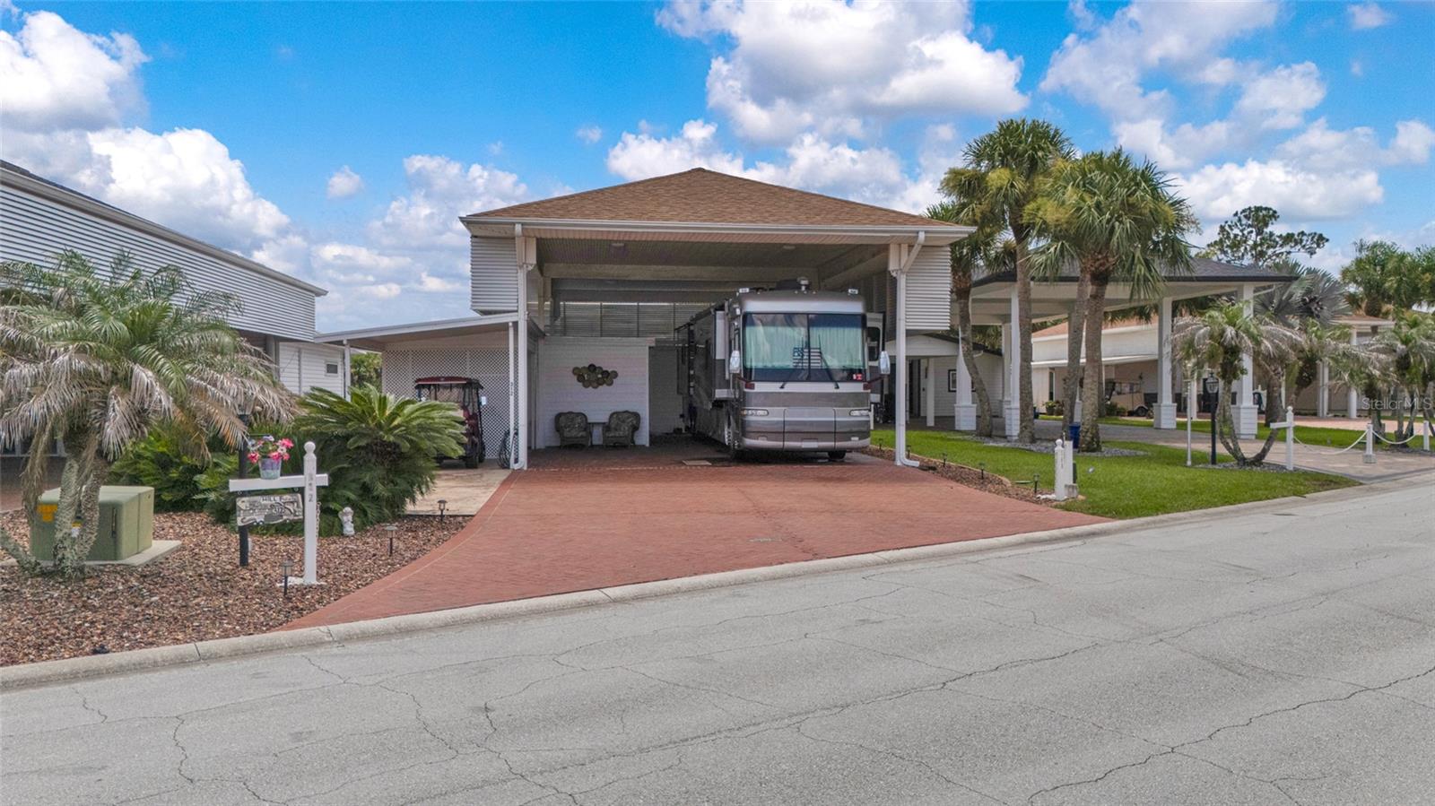 En Venta 312 CLUB COVE DR, TITUSVILLE, FL 32780