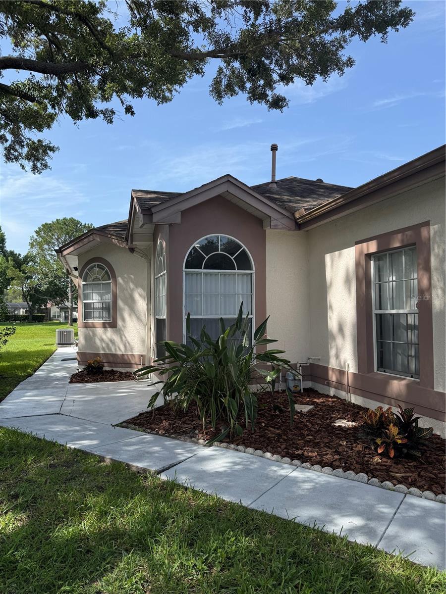 Foto de propiedad en 5754 PARKVIEW LAKE DR ORLANDO con MLS# FC320075