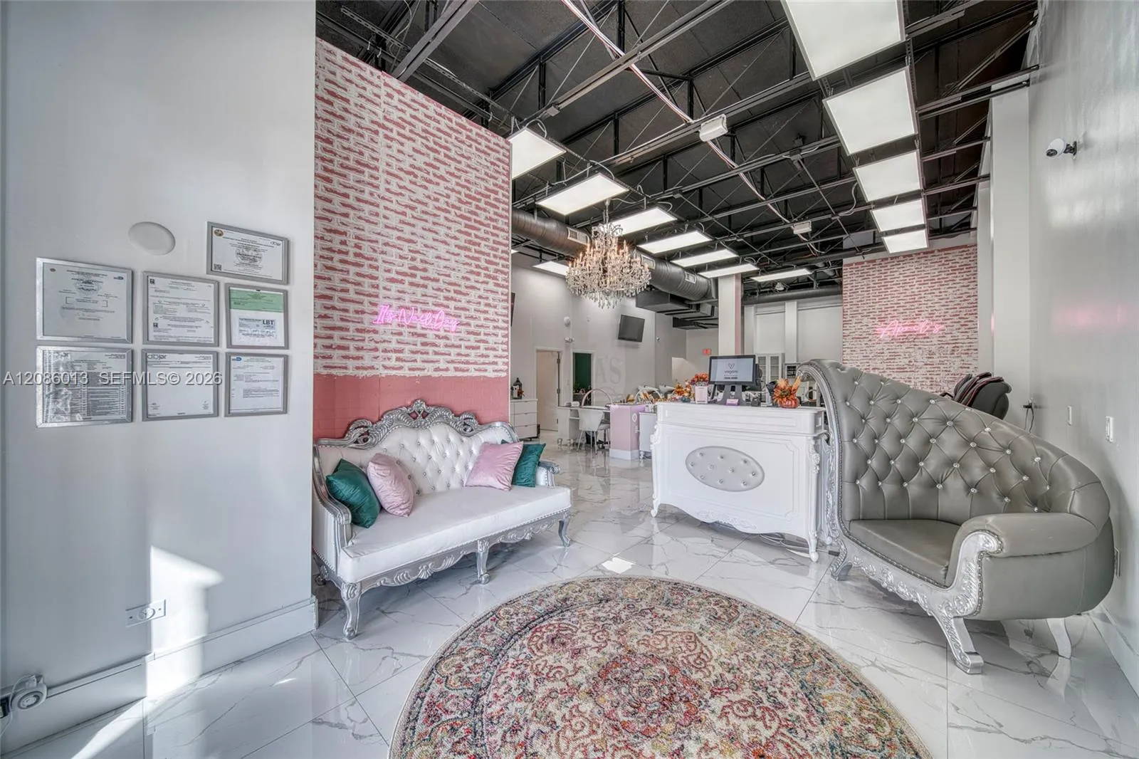 En Venta Full-Service Beauty Salon Full-service Beauty Salon For Sale In Pinecrest, Miami, FL 33156, Miami, FL 33156