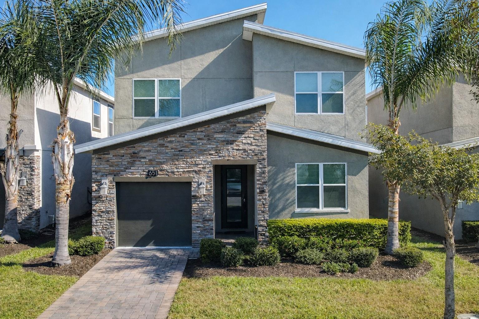 Foto de propiedad en 651 DROP SHOT DR DAVENPORT con MLS# G5104948