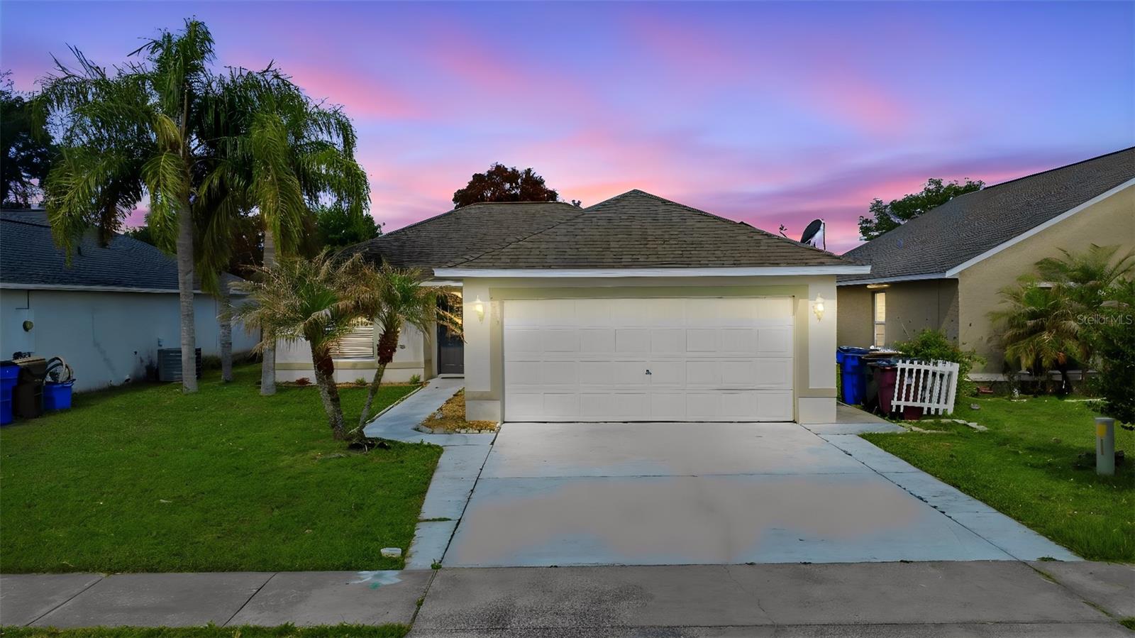 Foto de propiedad en 2943 CIALELLA PASS ST CLOUD con MLS# G5111328