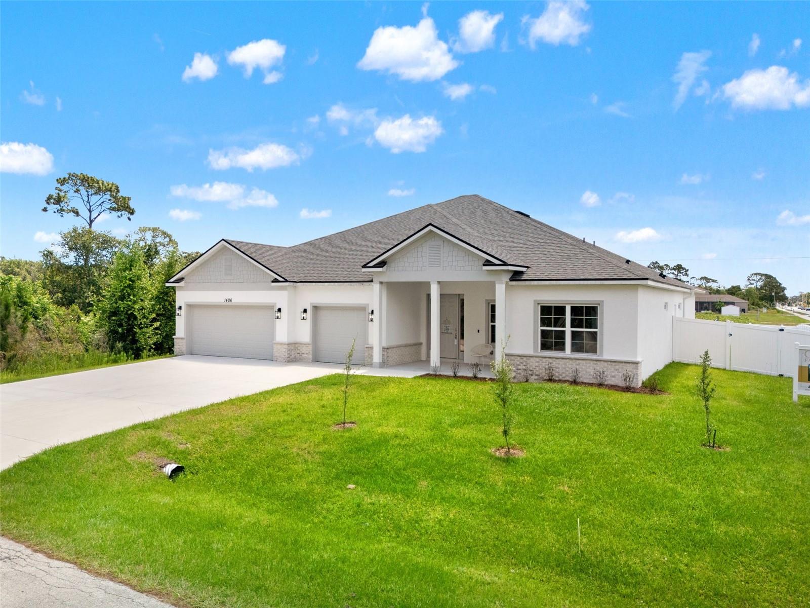 En Venta 1406 VALERIUS ST SE, PALM BAY, FL 32909