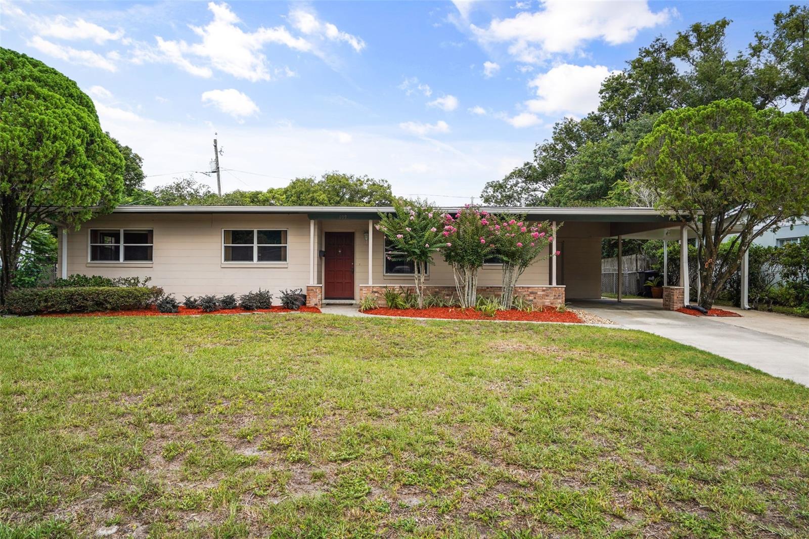 Foto de propiedad en 5409 STRATEMEYER DR ORLANDO con MLS# G5113682