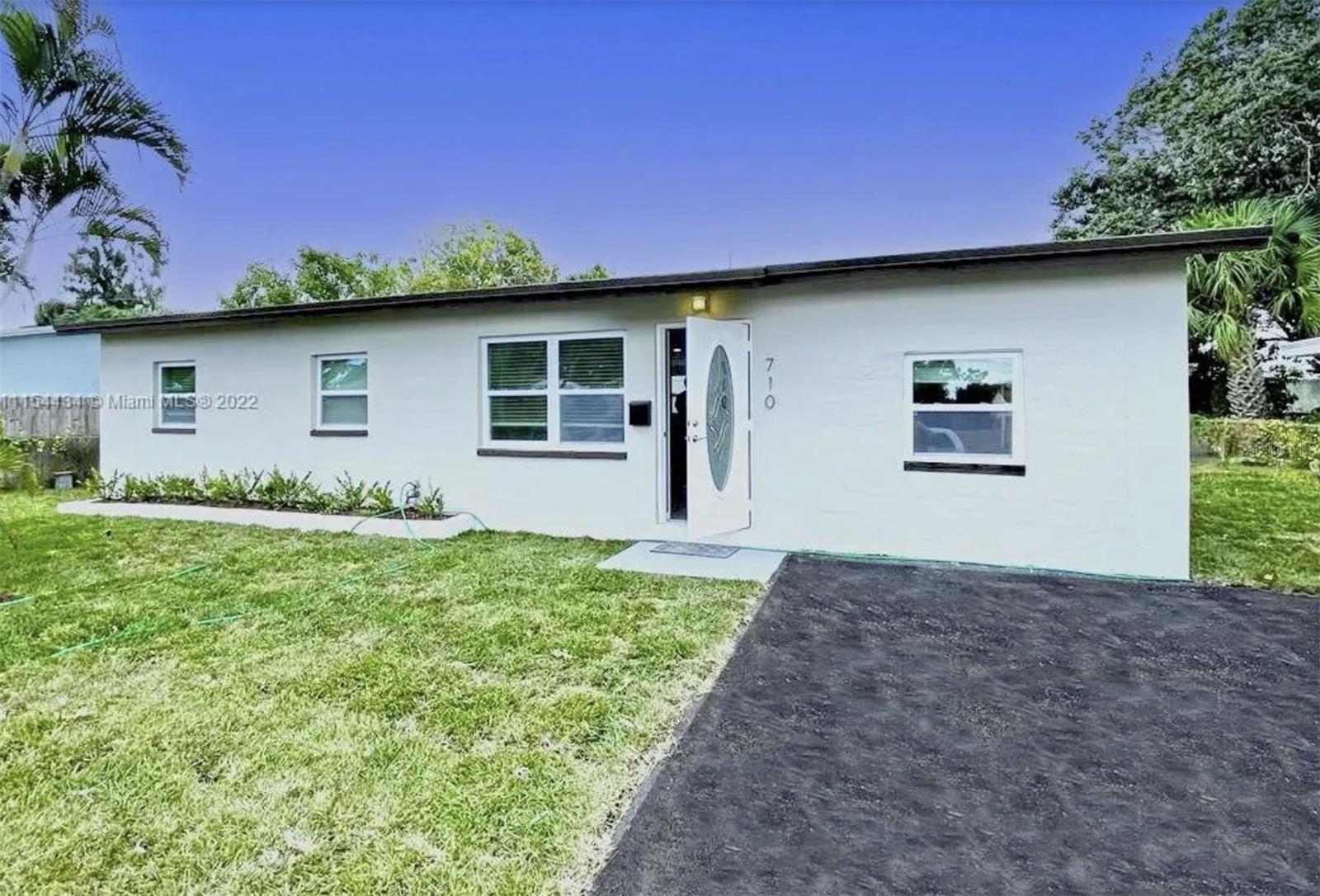 Foto de propiedad en 710 SW 9TH ST DELRAY BEACH con MLS# G5114104