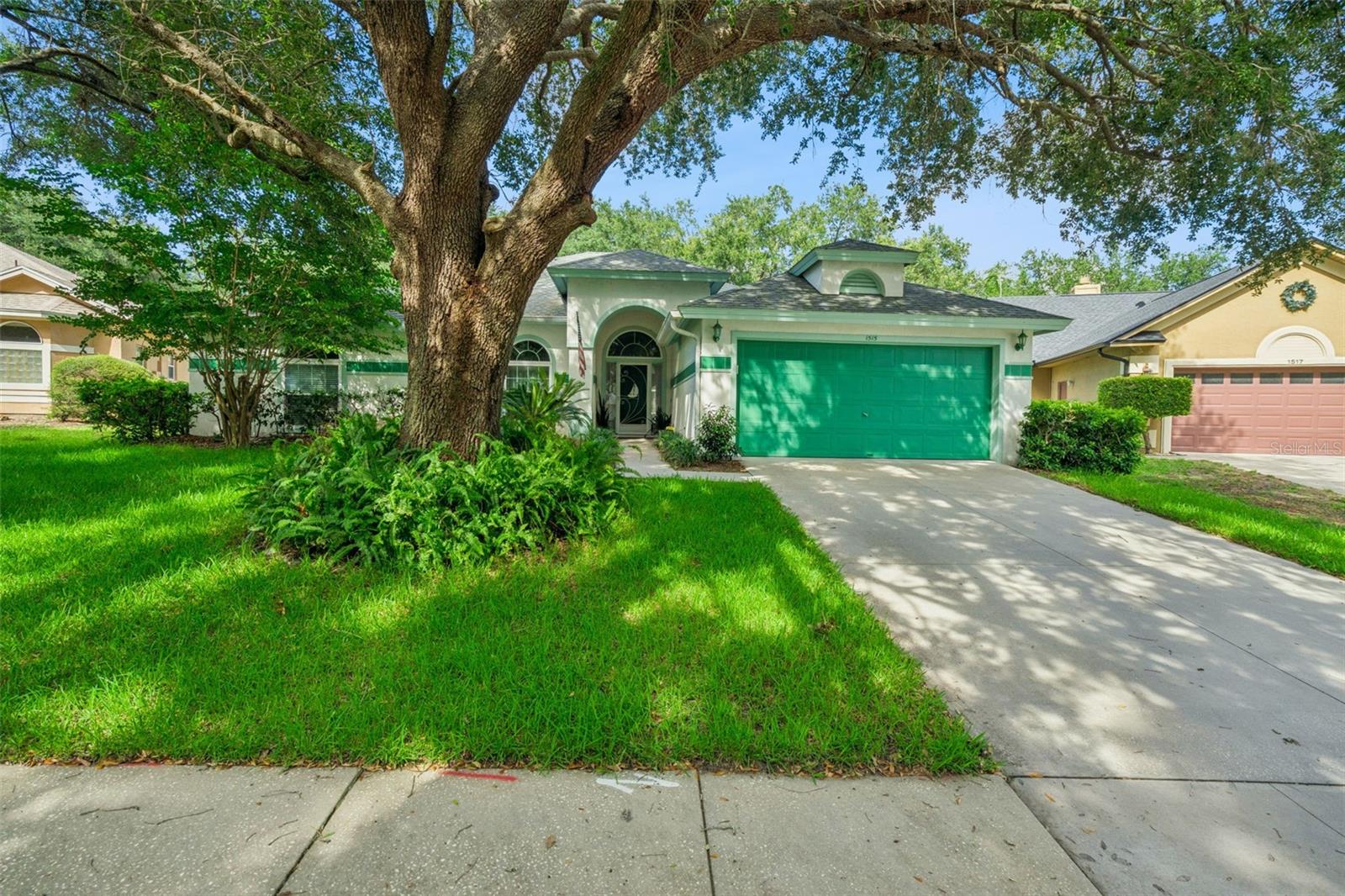 Foto de propiedad en 1515 ACROPOLIS CIR OCOEE con MLS# G5114157