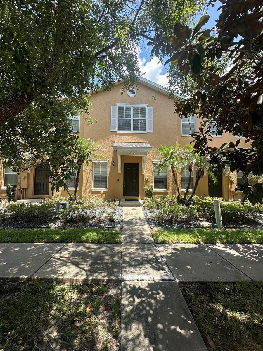 Foto de propiedad en 13349 HARBOR SHORE LN WINTER GARDEN con MLS# G5114466