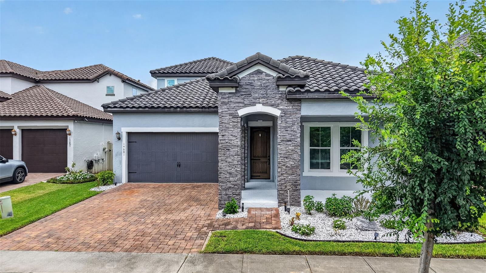Foto de propiedad en 14681 SETON CREEK BLVD WINTER GARDEN con MLS# G5115256