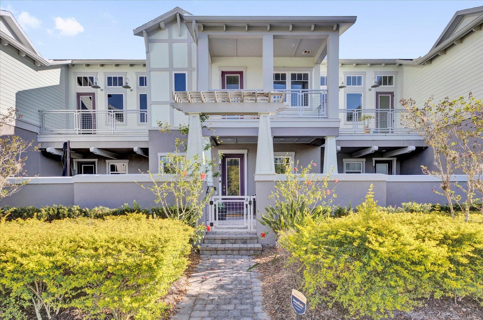 Foto de propiedad en 9219 LAUREATE BLVD ORLANDO con MLS# G5115297