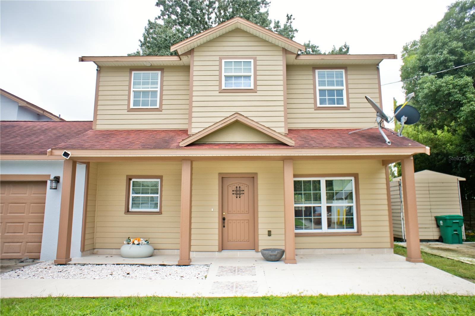 Foto de propiedad en 402 E MAPLE ST WINTER GARDEN con MLS# G5117336