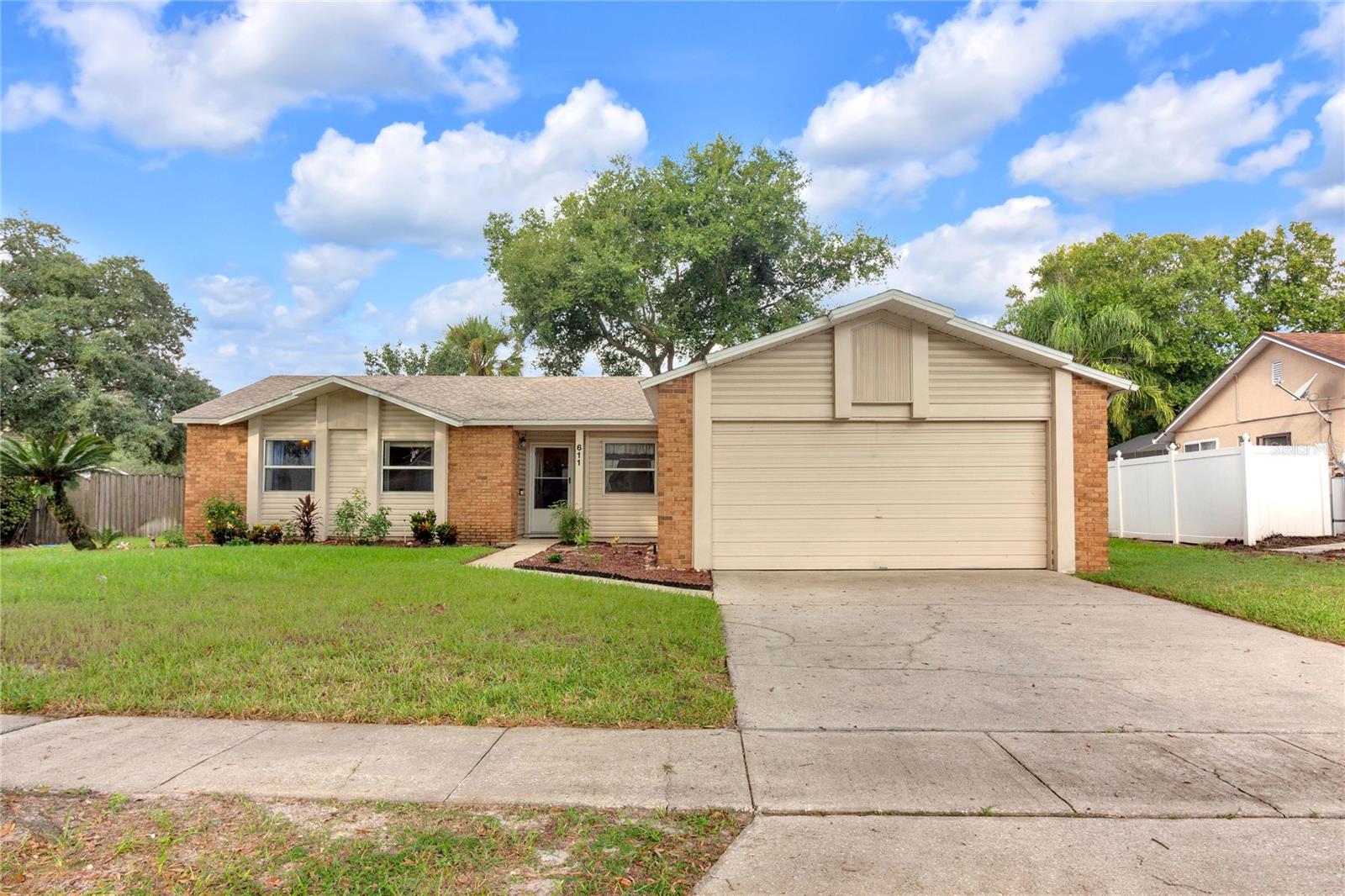 En Venta 611 SHERWOOD OAKS CIR, OCOEE, FL 34761