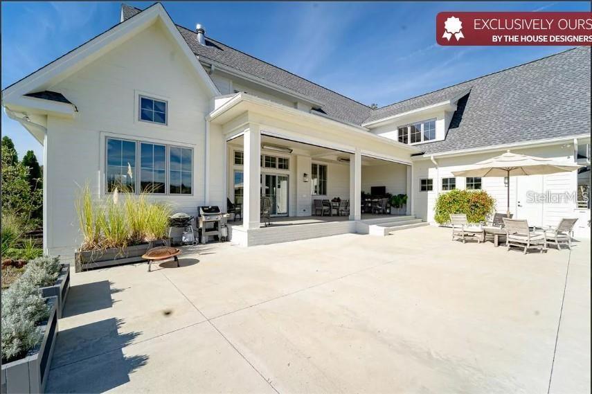 Foto de propiedad en 8557 19TH SQ SW VERO BEACH con MLS# GC534313