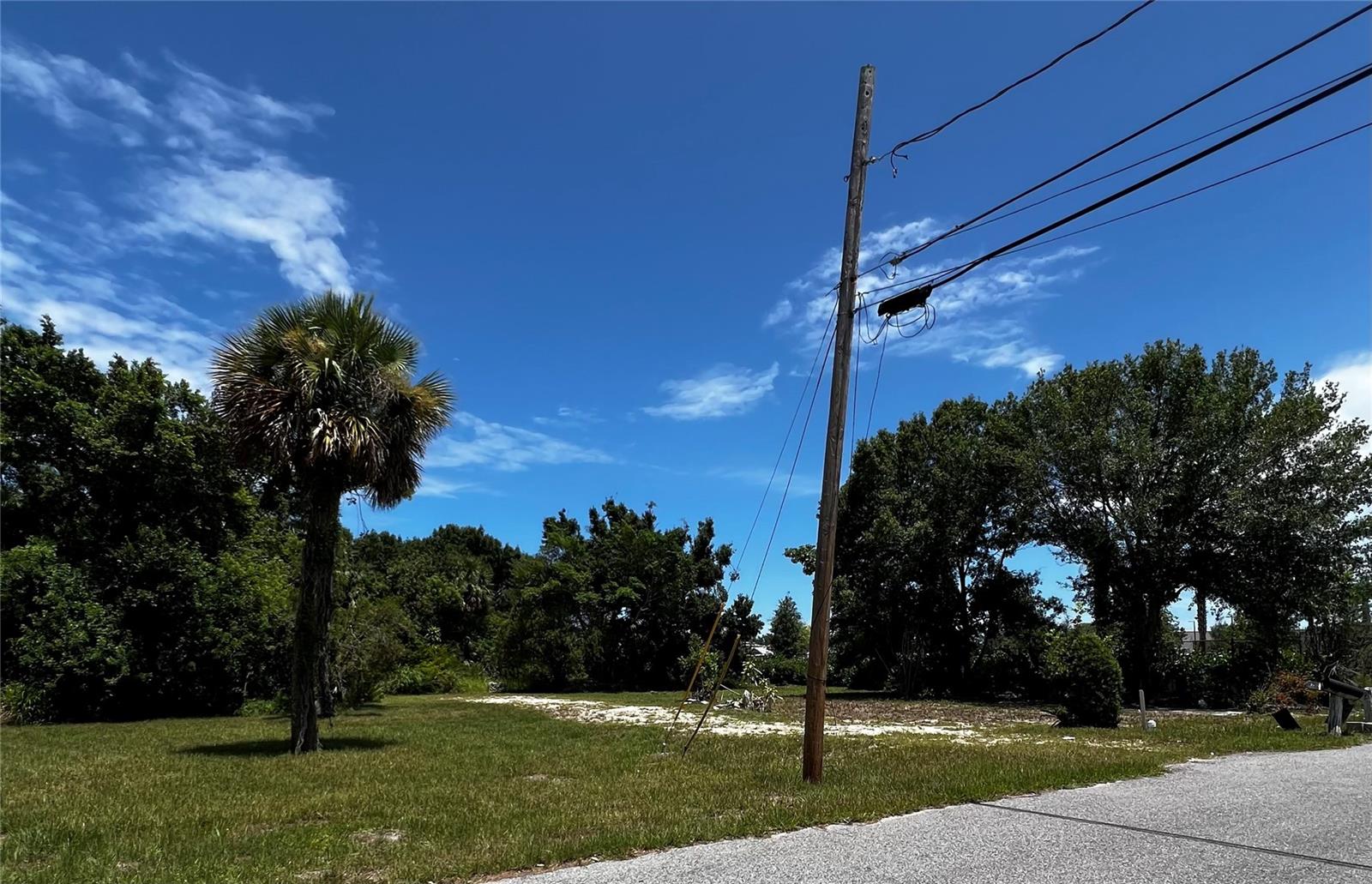 Foto de propiedad en 3880 17TH AVE VERO BEACH con MLS# GC541607