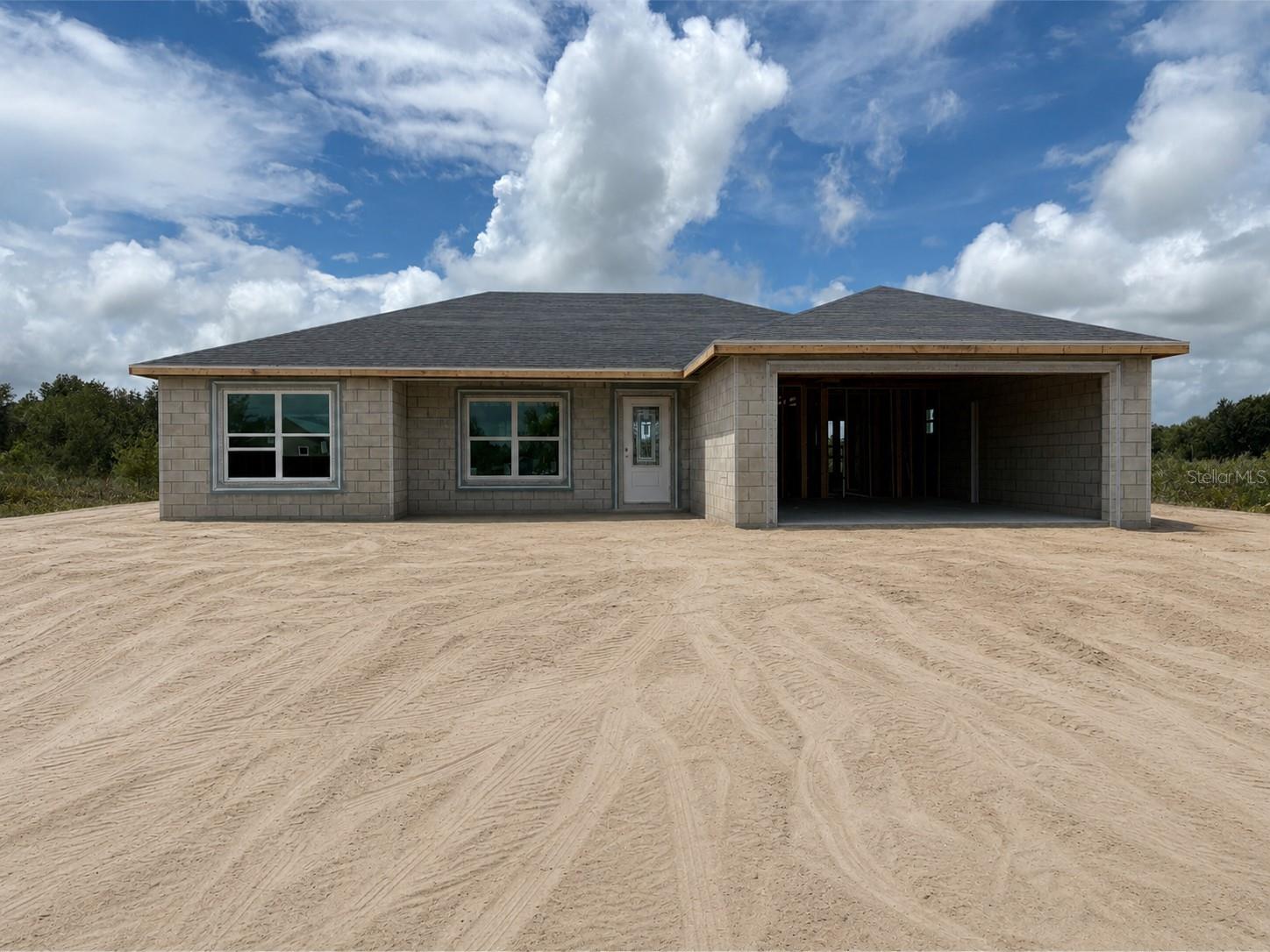 Foto de propiedad en 19258 NW 274TH ST OKEECHOBEE con MLS# K4903691