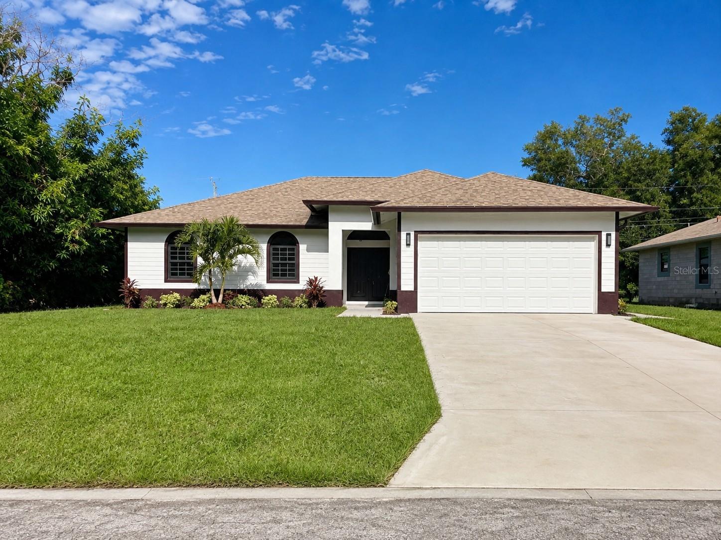 En Venta 2356 30TH AVE SW, VERO BEACH, FL 32968