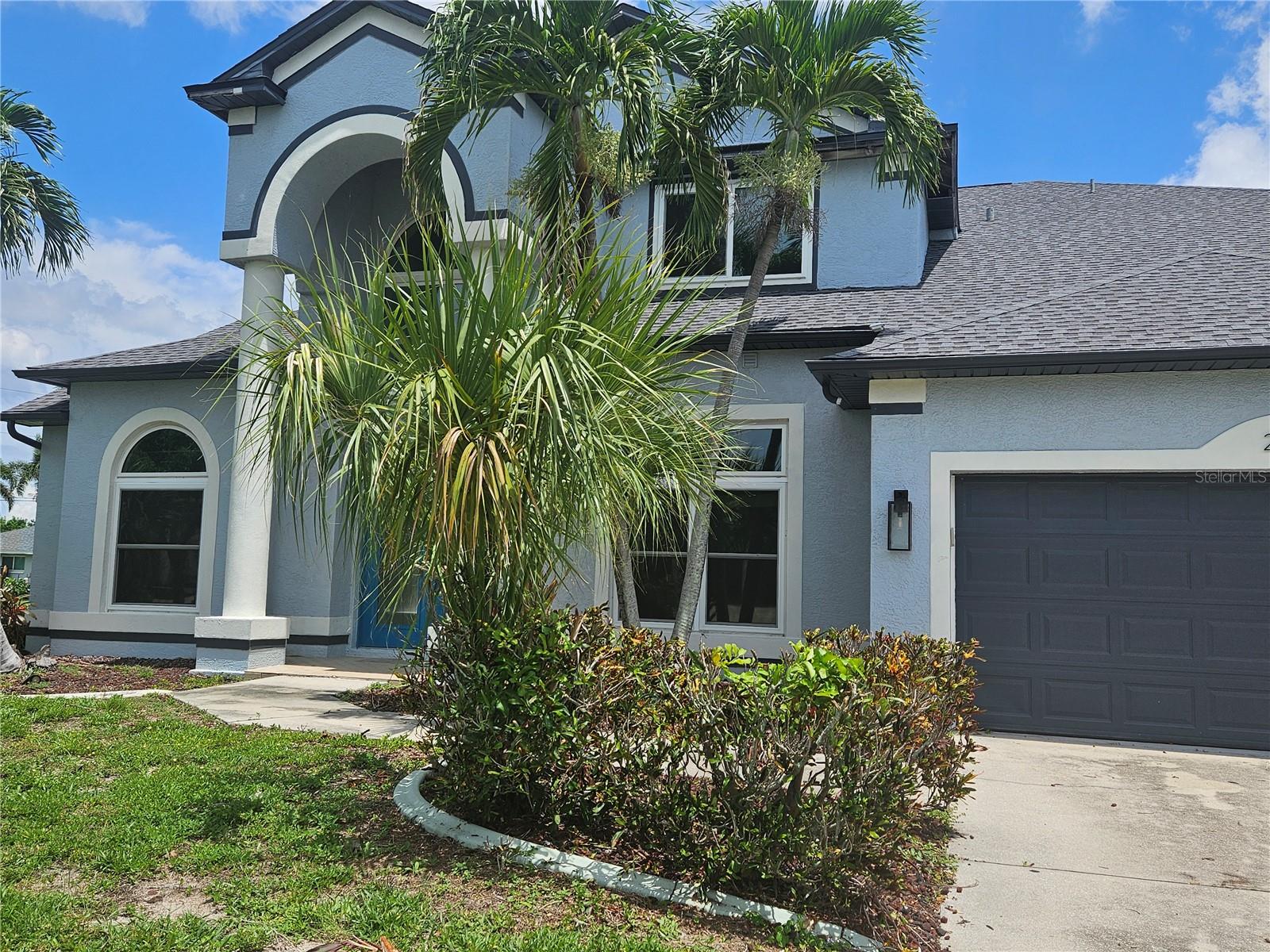 En Venta 2609 SW 25TH ST, CAPE CORAL, FL 33914