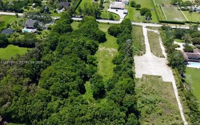 Foto de propiedad en NA Na Luray Road, Southwest Ranches, FL 33330 Southwest Ranches con MLS# 