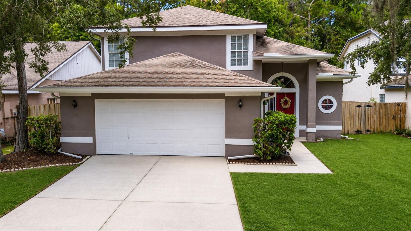 Foto de propiedad en 10561 SATINWOOD CIR ORLANDO con MLS# NS1088759
