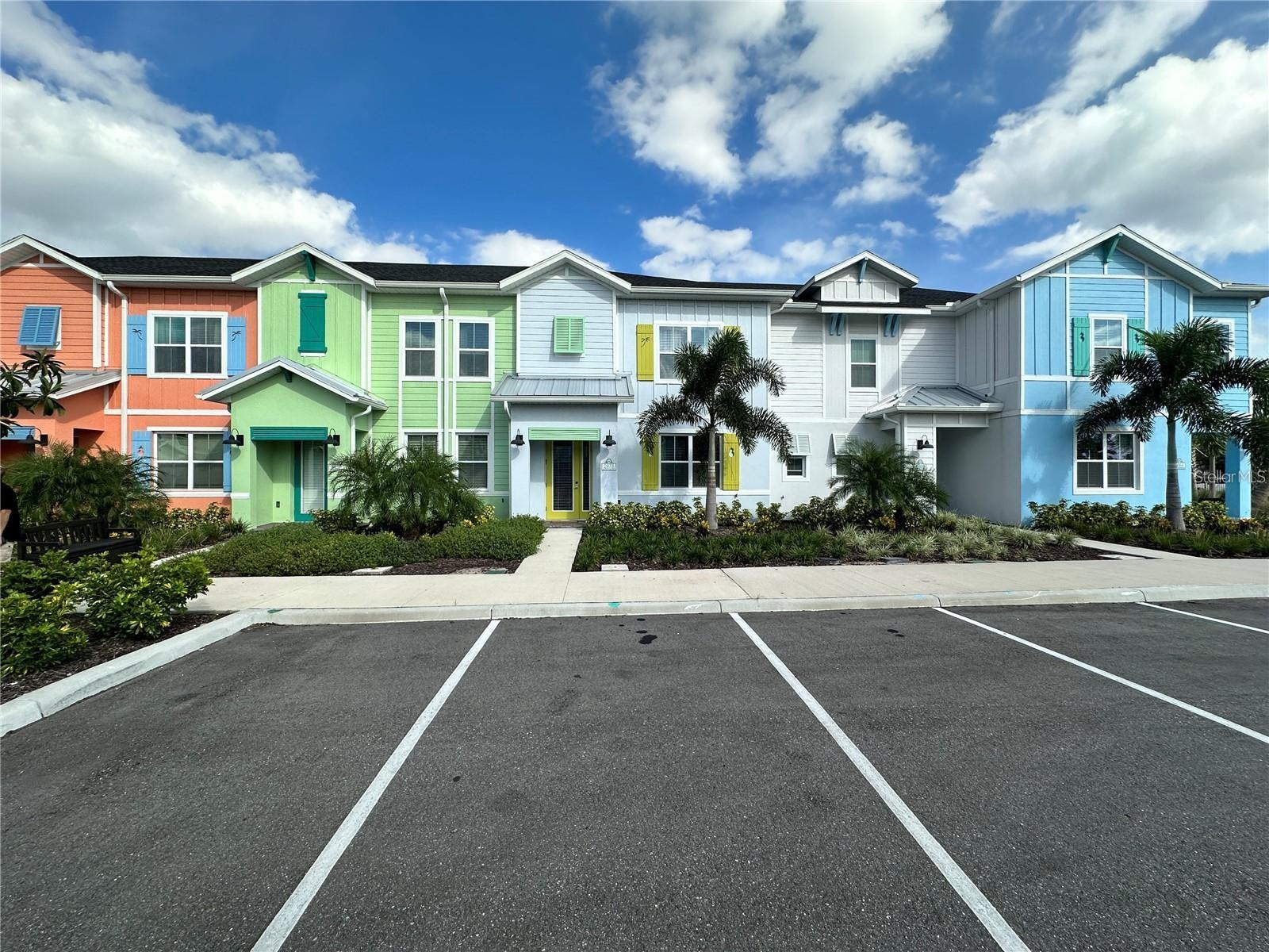 Foto de propiedad en 2972 ON THE ROCKS PT KISSIMMEE con MLS# O6159203