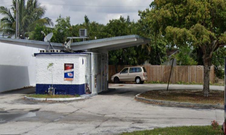 Foto de propiedad en 7761 JOHNSON ST PEMBROKE PINES con MLS# O6251153