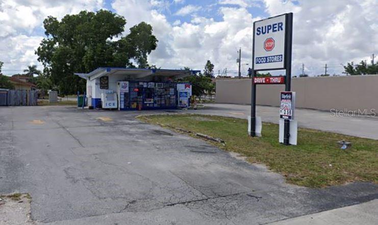 Foto de propiedad en 1621 N CYPRESS RD POMPANO BEACH con MLS# O6251159