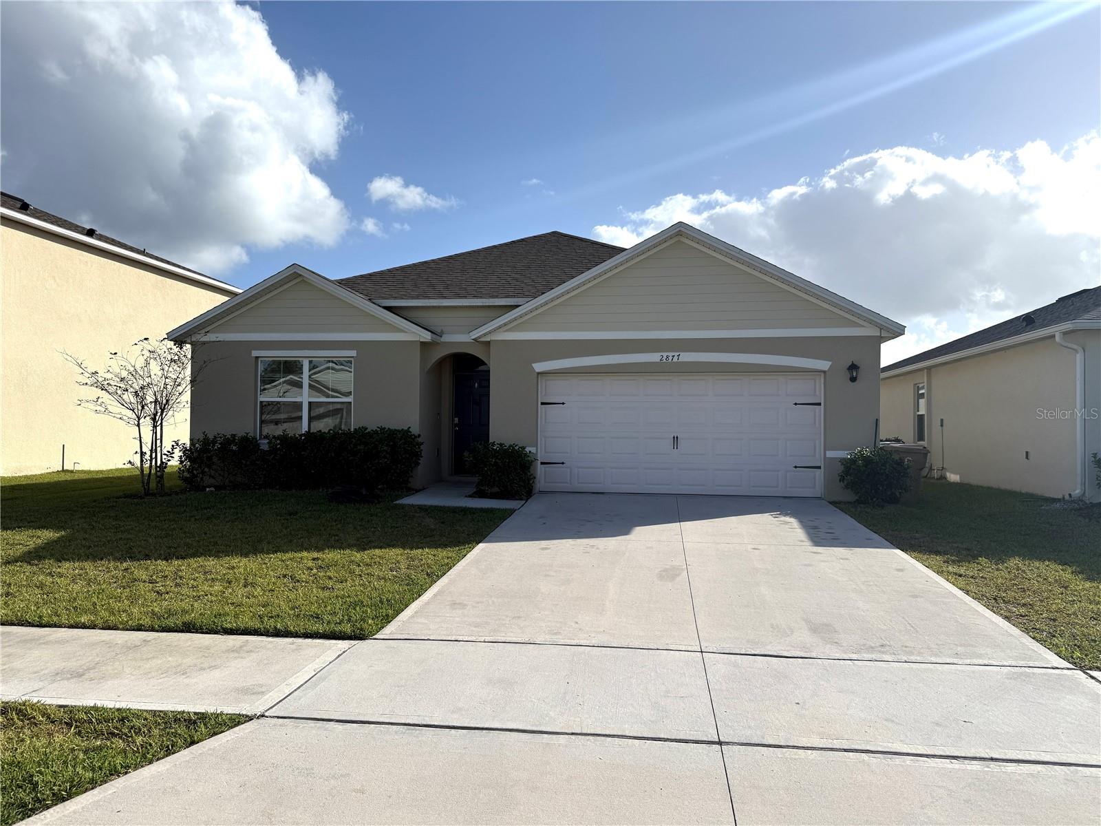 Foto de propiedad en 2877 SUNRIDGE LOOP ST CLOUD con MLS# O6279771