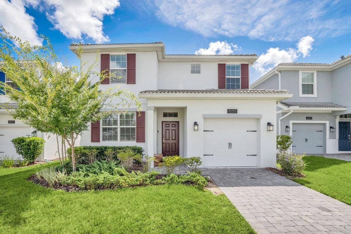 Foto de propiedad en 1555 FLANGE DR DAVENPORT con MLS# O6291777
