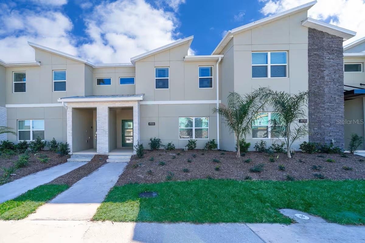 Foto de propiedad en 4188 PARAGRAPH DR KISSIMMEE con MLS# O6299798