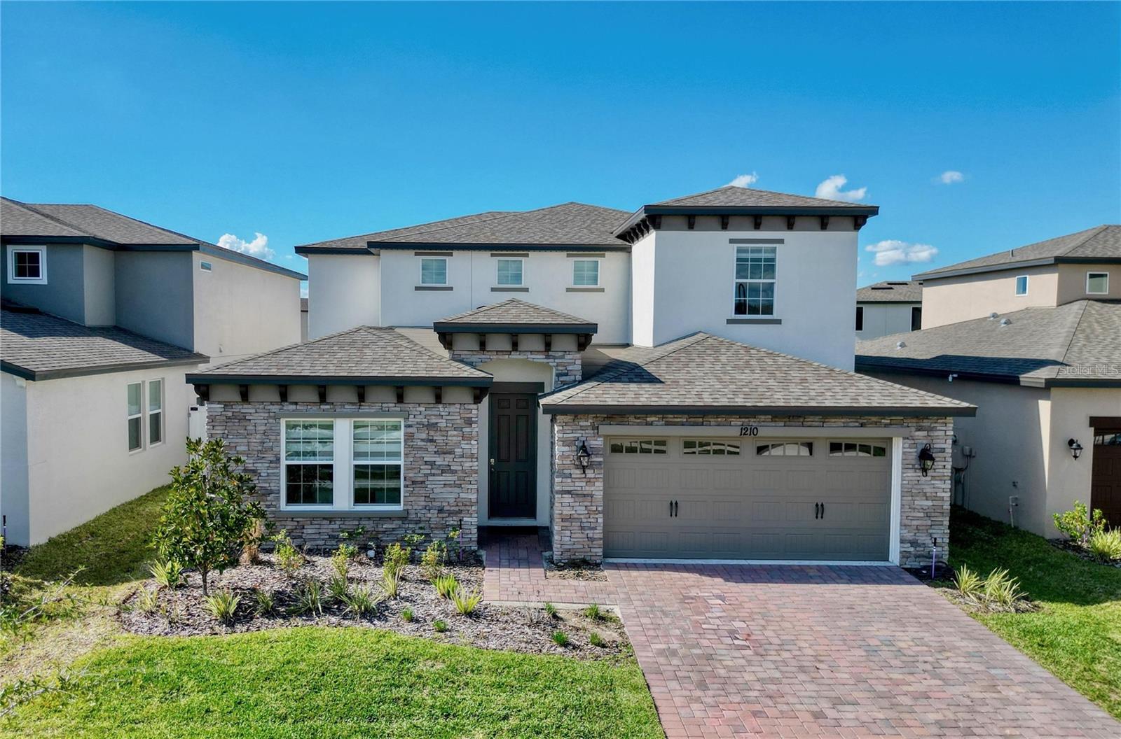 Foto de propiedad en 1210 LONE PALM WAY ST CLOUD con MLS# O6306624