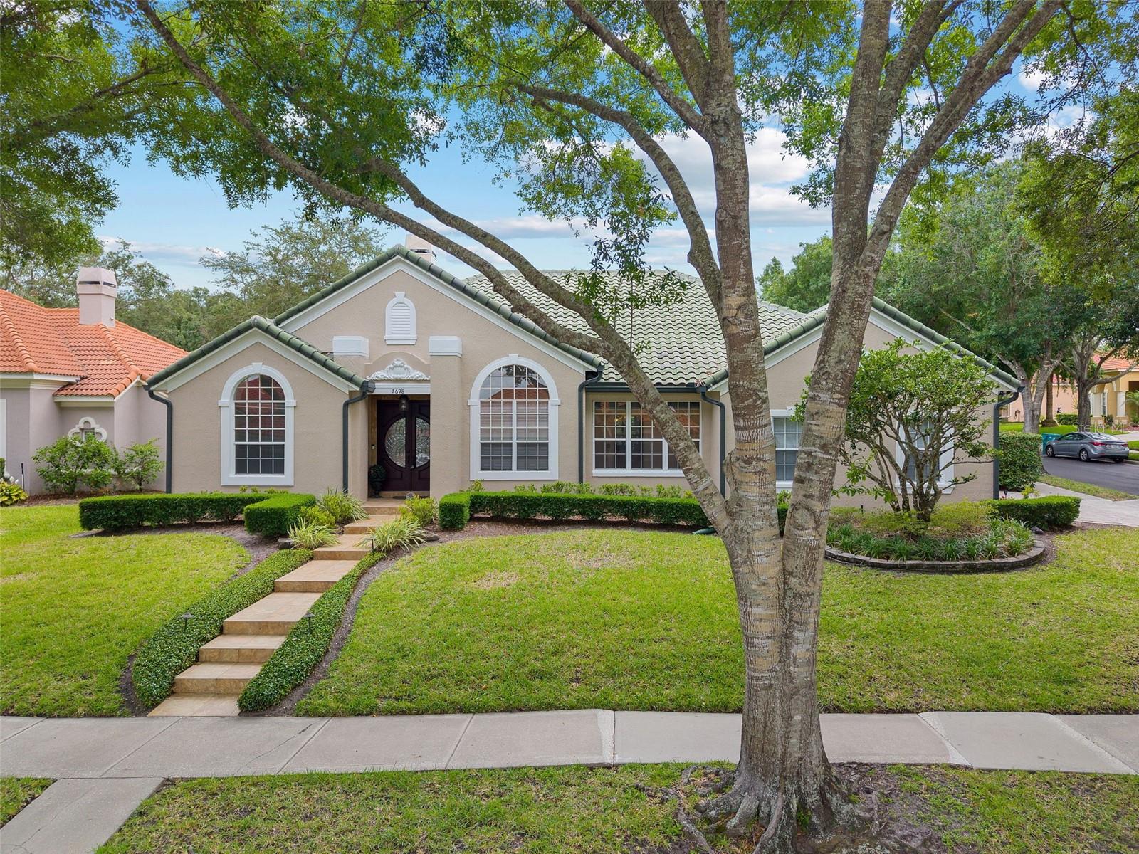 Foto de propiedad en 7698 MOUNT CARMEL DR ORLANDO con MLS# O6307190
