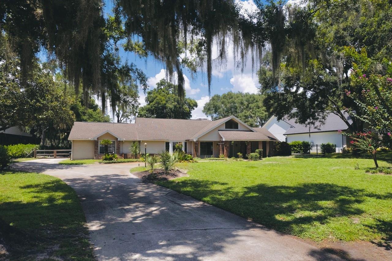 Foto de propiedad en 11923 LAKE BUTLER BLVD WINDERMERE con MLS# O6311003