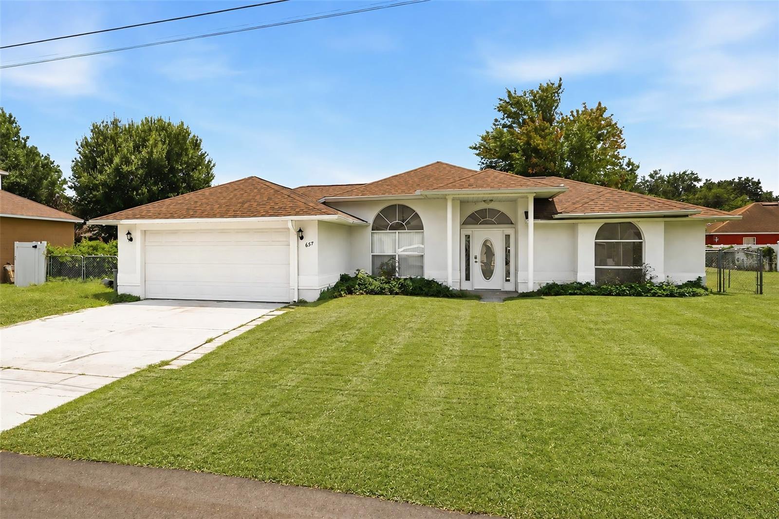 Foto de propiedad en 657 MCKINLEY CT KISSIMMEE con MLS# O6313270