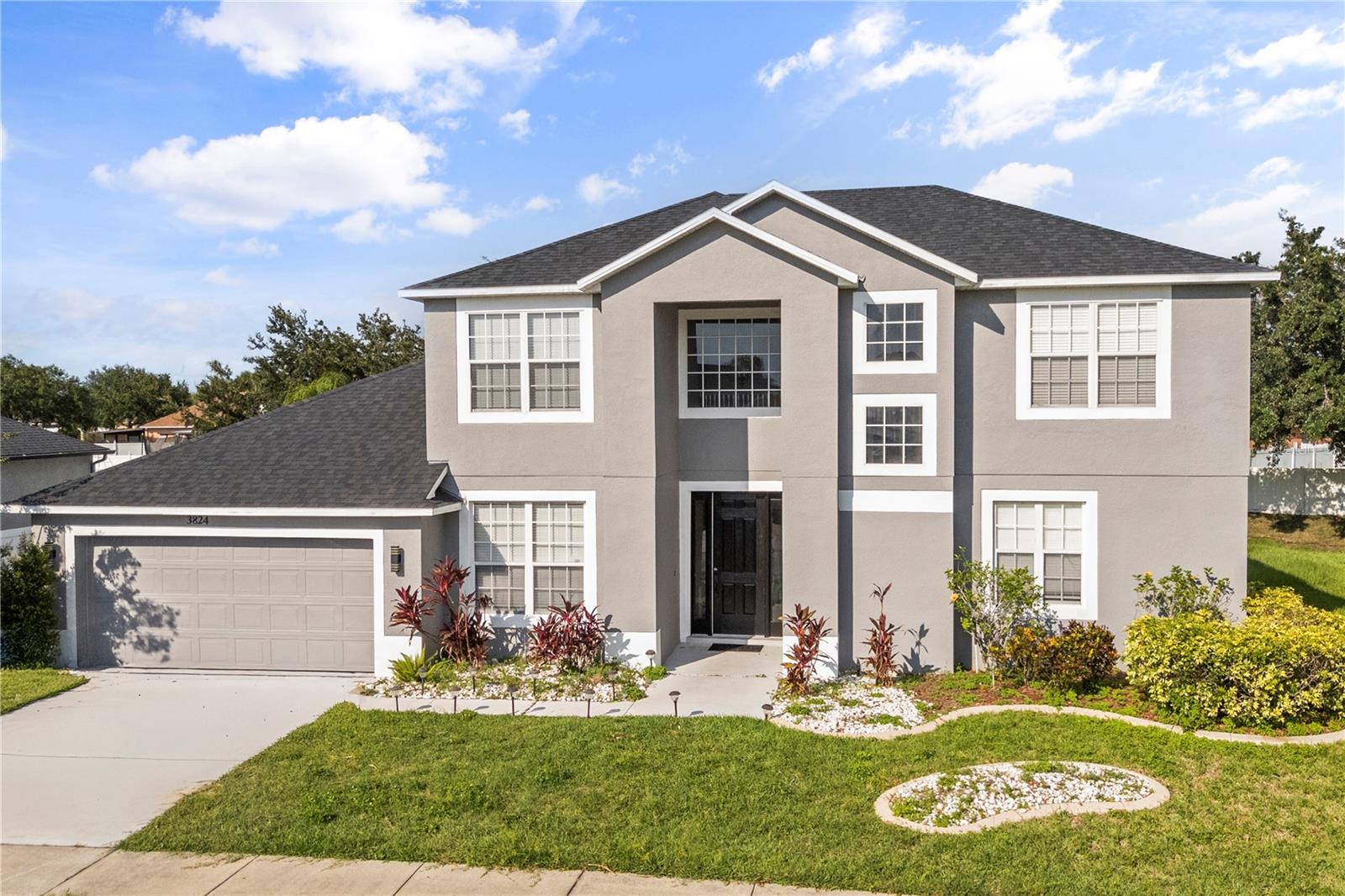 Foto de propiedad en 3824 BLUE DASHER DR KISSIMMEE con MLS# O6314514