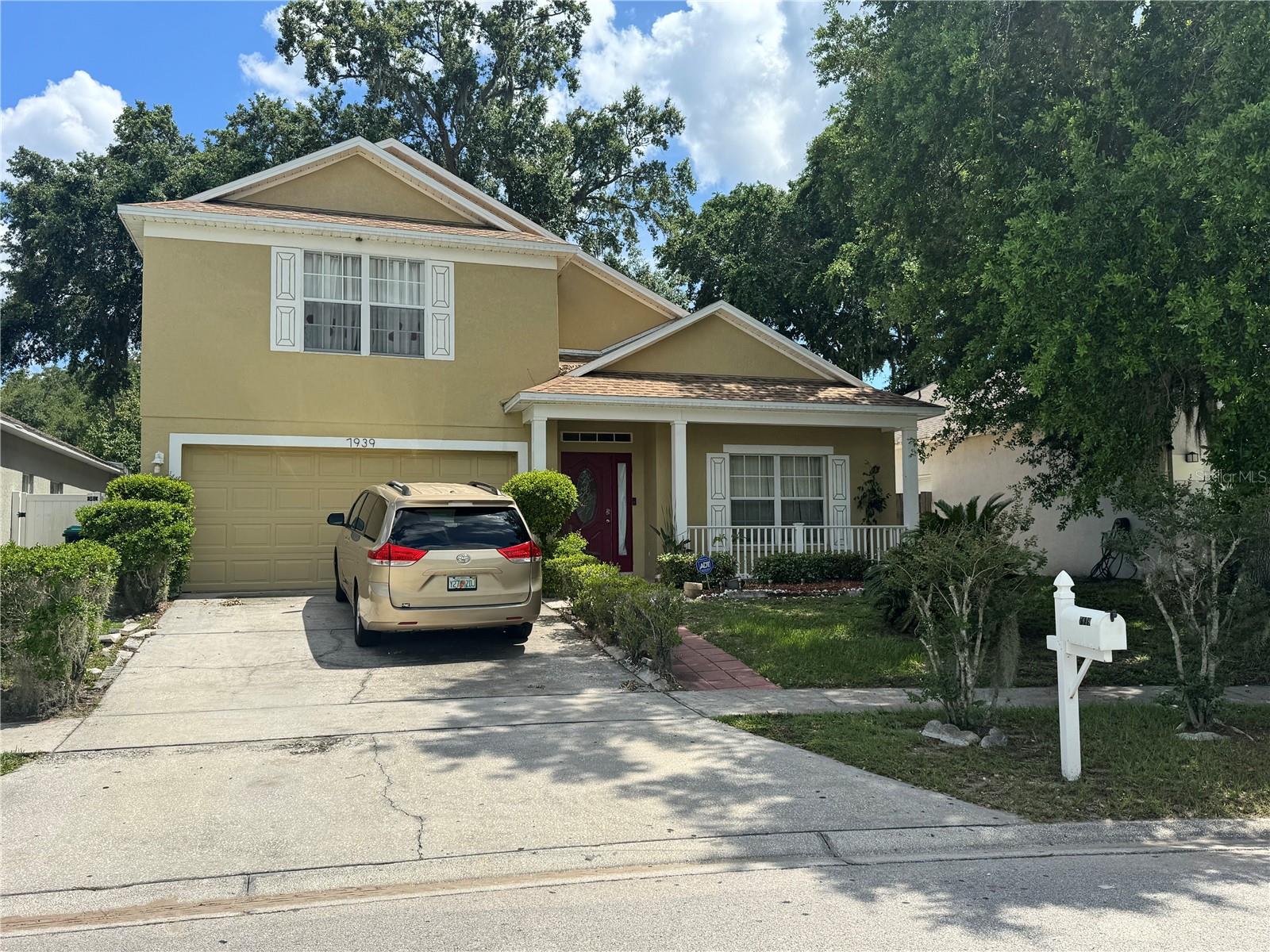 Foto de propiedad en 7939 RIFFLE LN ORLANDO con MLS# O6318599