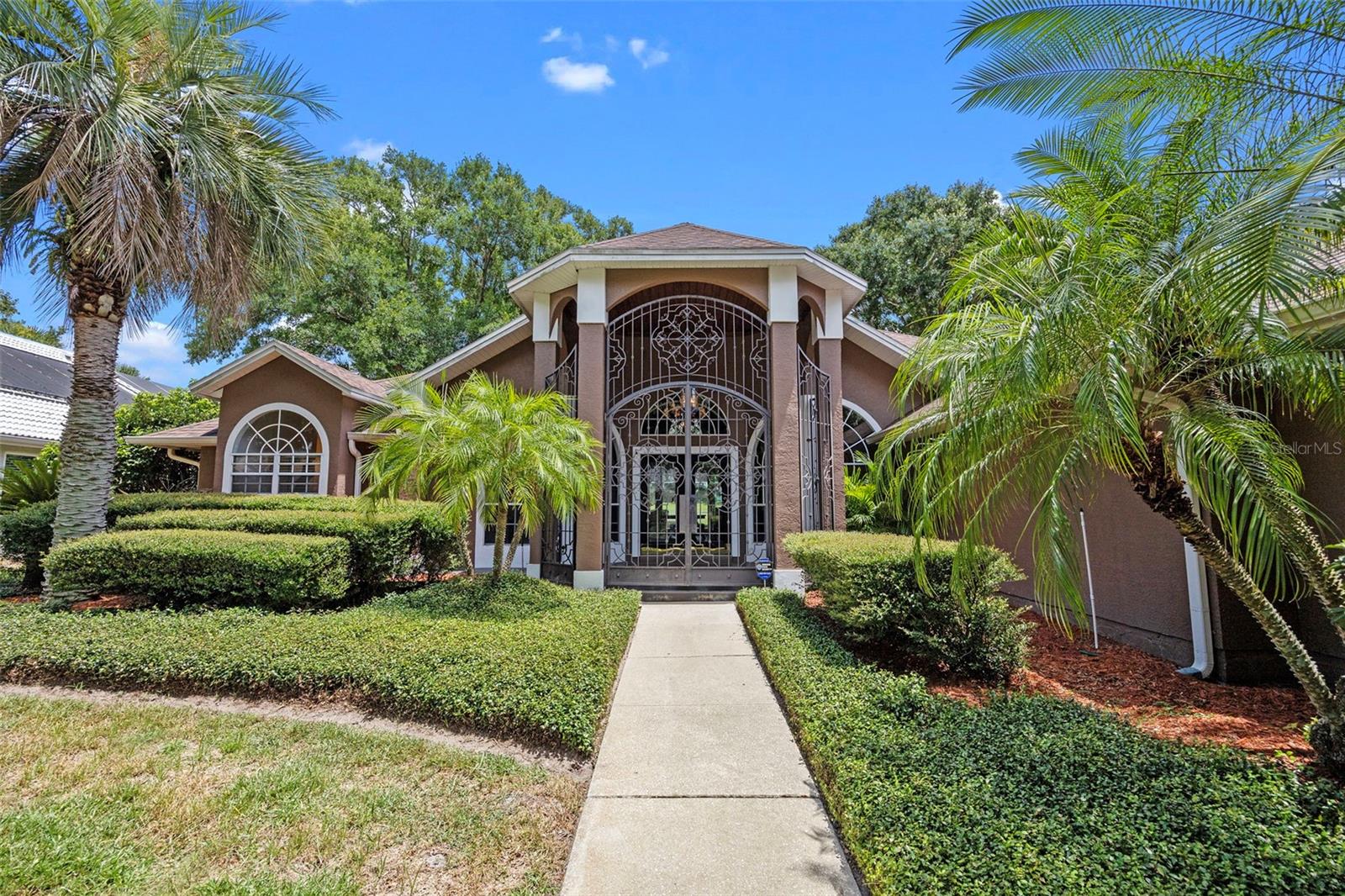 Foto de propiedad en 6631 CRENSHAW DR ORLANDO con MLS# O6322892