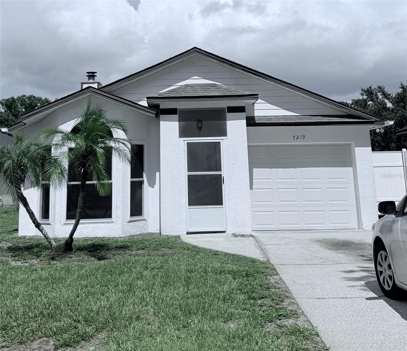 Foto de propiedad en 7219 EDGEWATER SHORES CT ORLANDO con MLS# O6324605