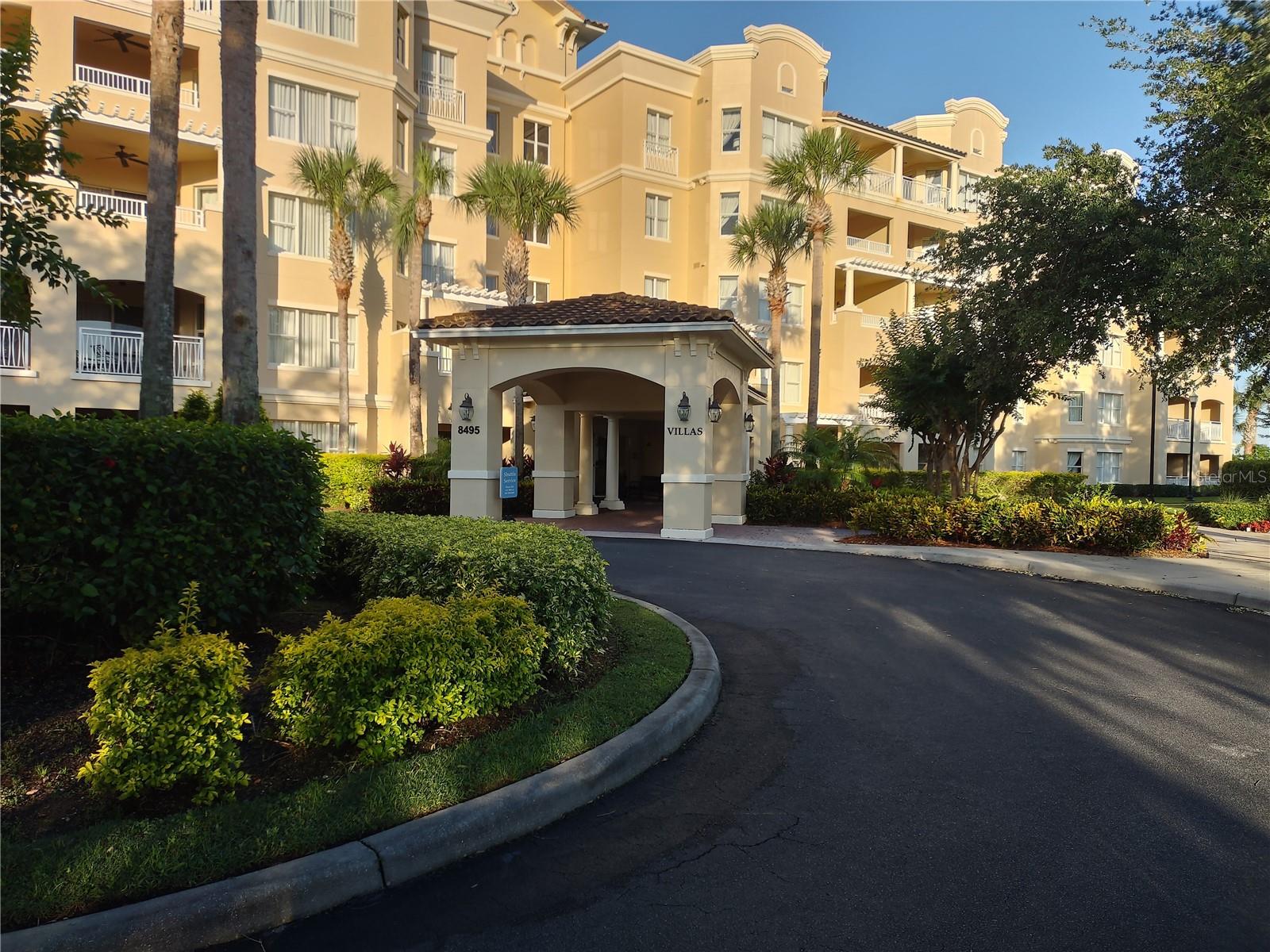Foto de propiedad en 8495 MIRACLE DR #202 CHAMPIONS GATE con MLS# O6335243