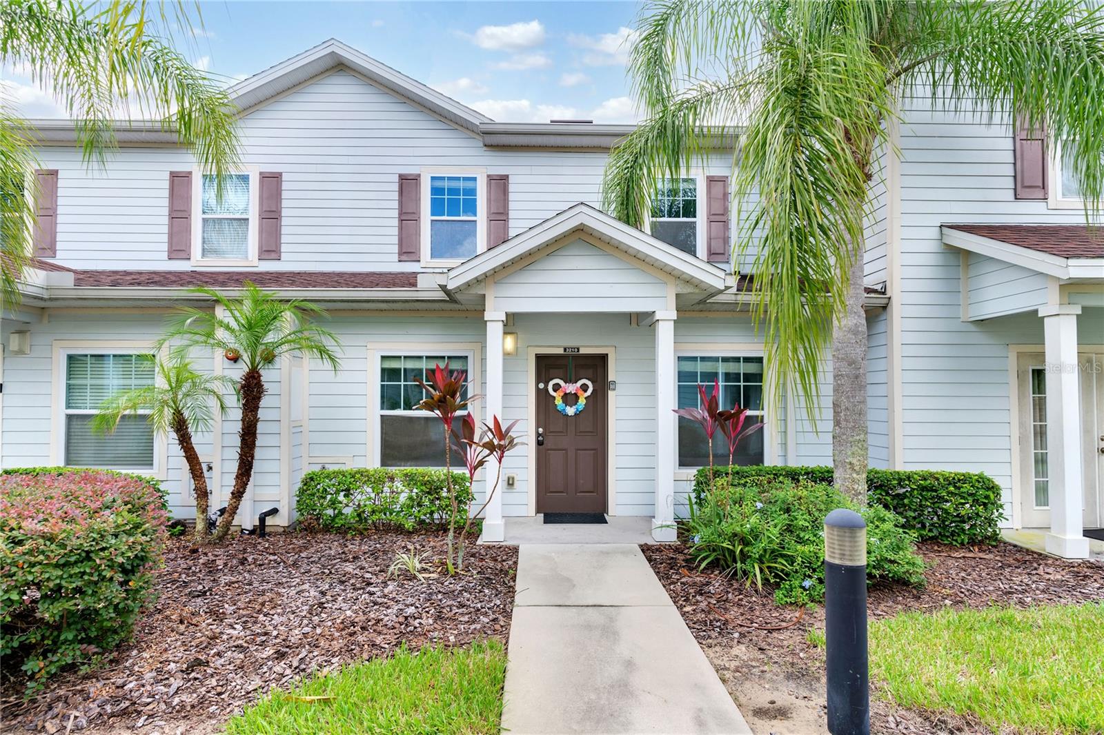Foto de propiedad en 3210 OYSTER LN KISSIMMEE con MLS# O6338002