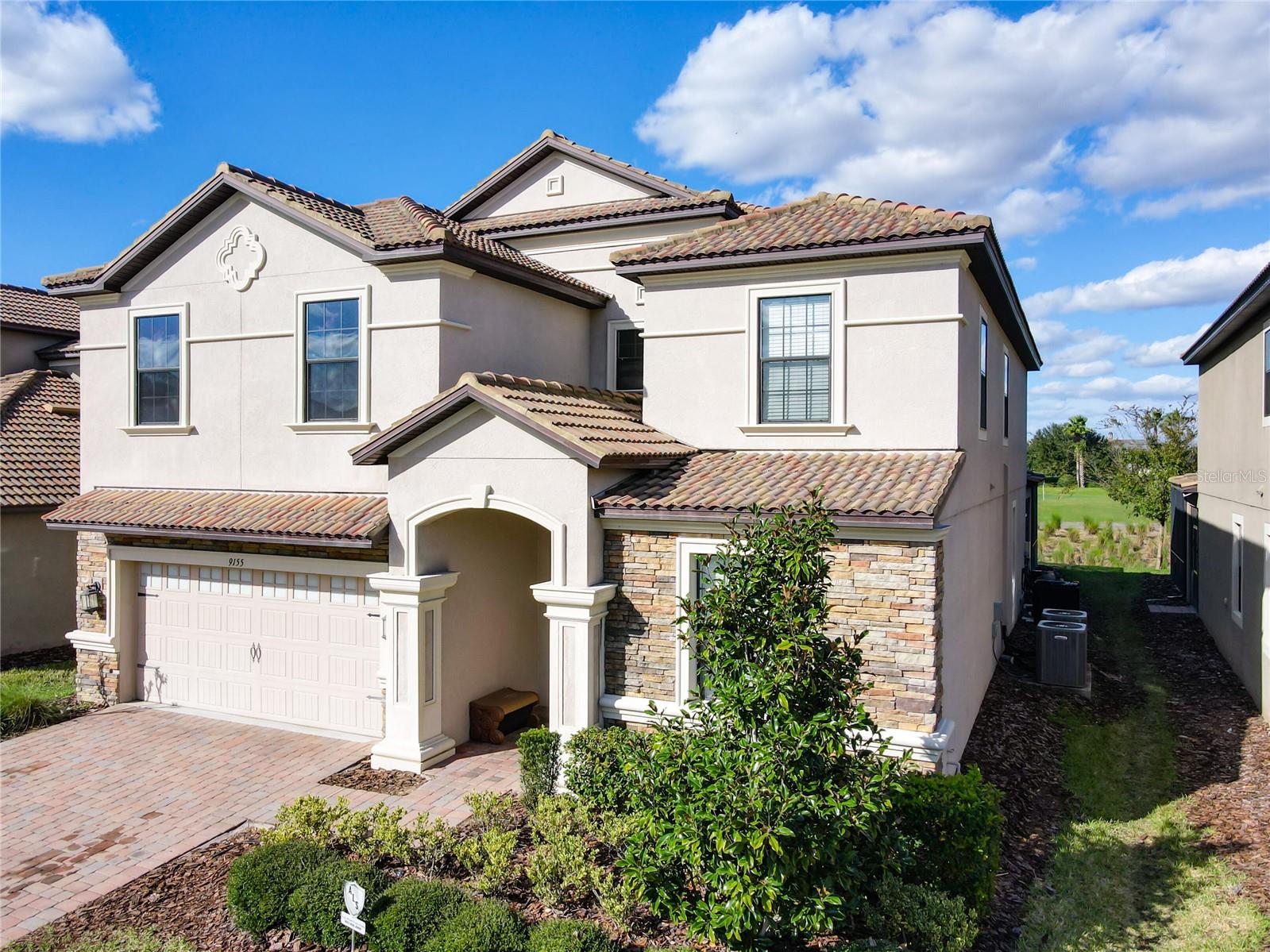 Foto de propiedad en 9155 CADDIE WAY DAVENPORT con MLS# O6339921