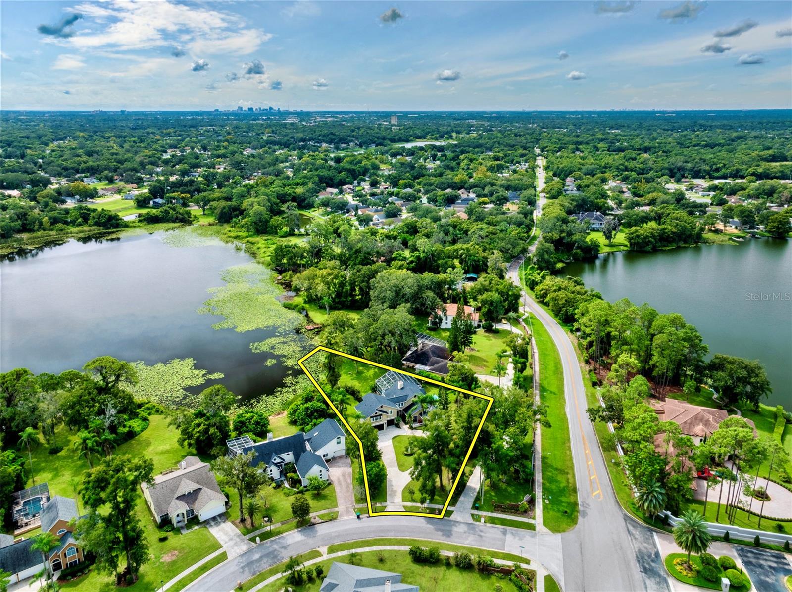 Foto de propiedad en 4574 SAILBREEZE CT ORLANDO con MLS# O6343698