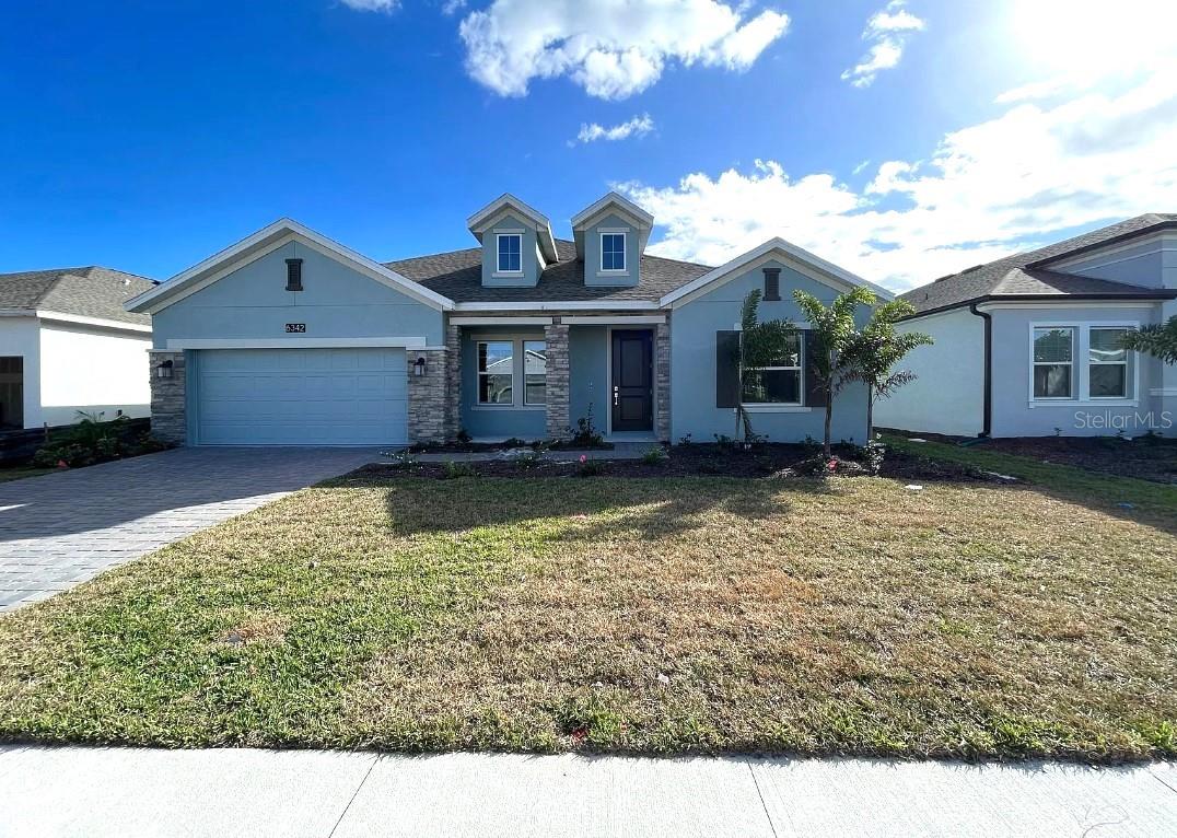 Foto de propiedad en 6342 LAKEPINE ST ST CLOUD con MLS# O6346090