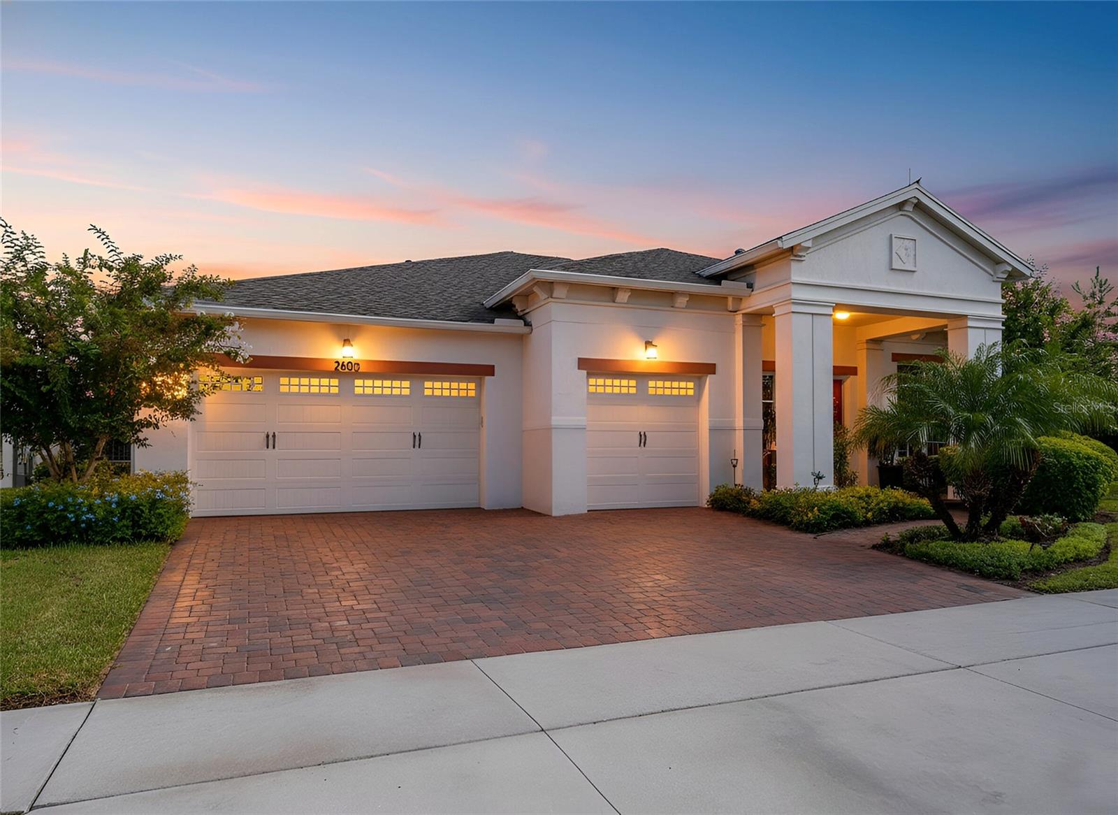 Foto de propiedad en 2600 MEADOWEDGE LOOP ST CLOUD con MLS# O6346165