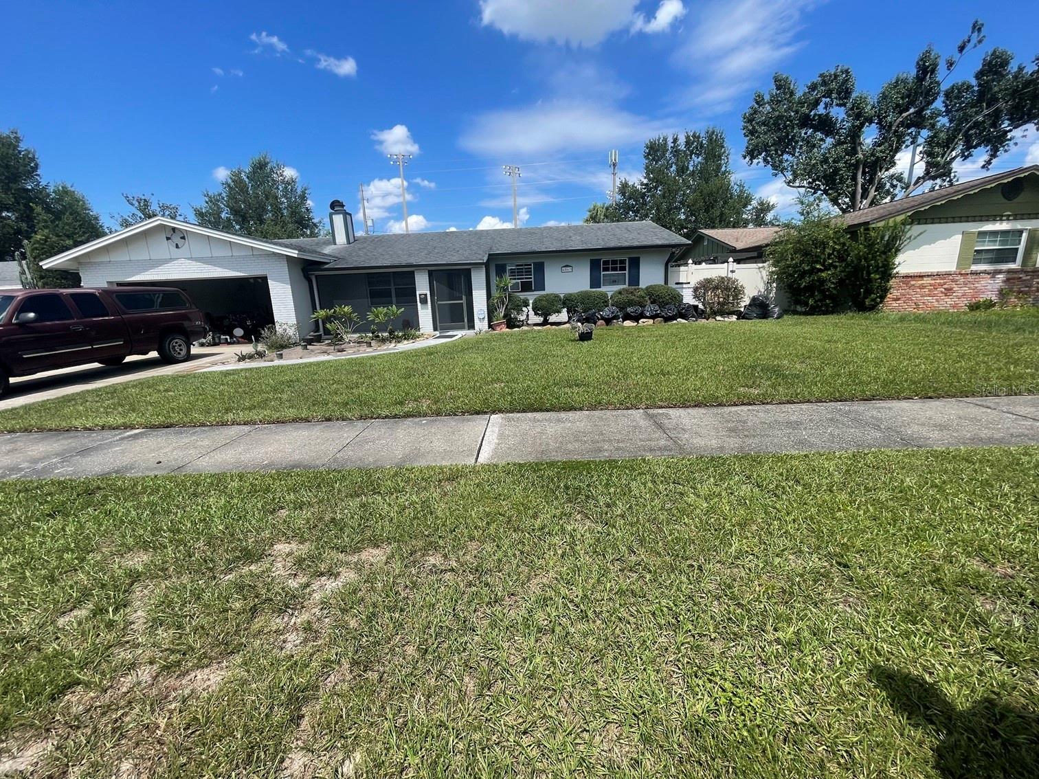 Foto de propiedad en 4867 CEDAR BAY ST ORLANDO con MLS# O6350087