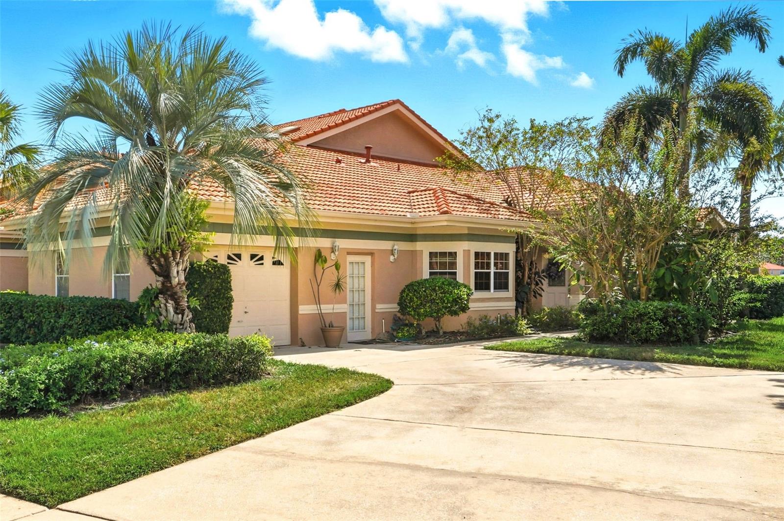 En Venta 4870 WATERVISTA DR, ORLANDO, FL 32821
